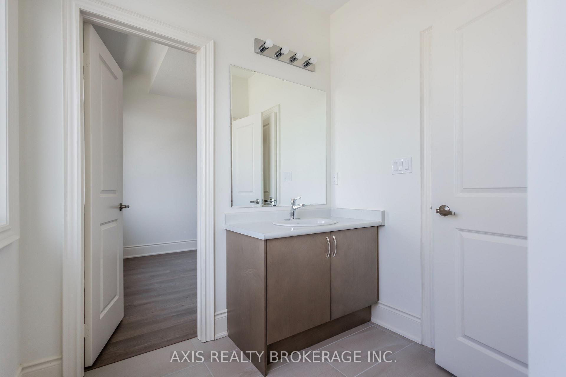 Photo 23 of 53 Holcomb Terrace, Hamilton, Waterdown — HOMEH