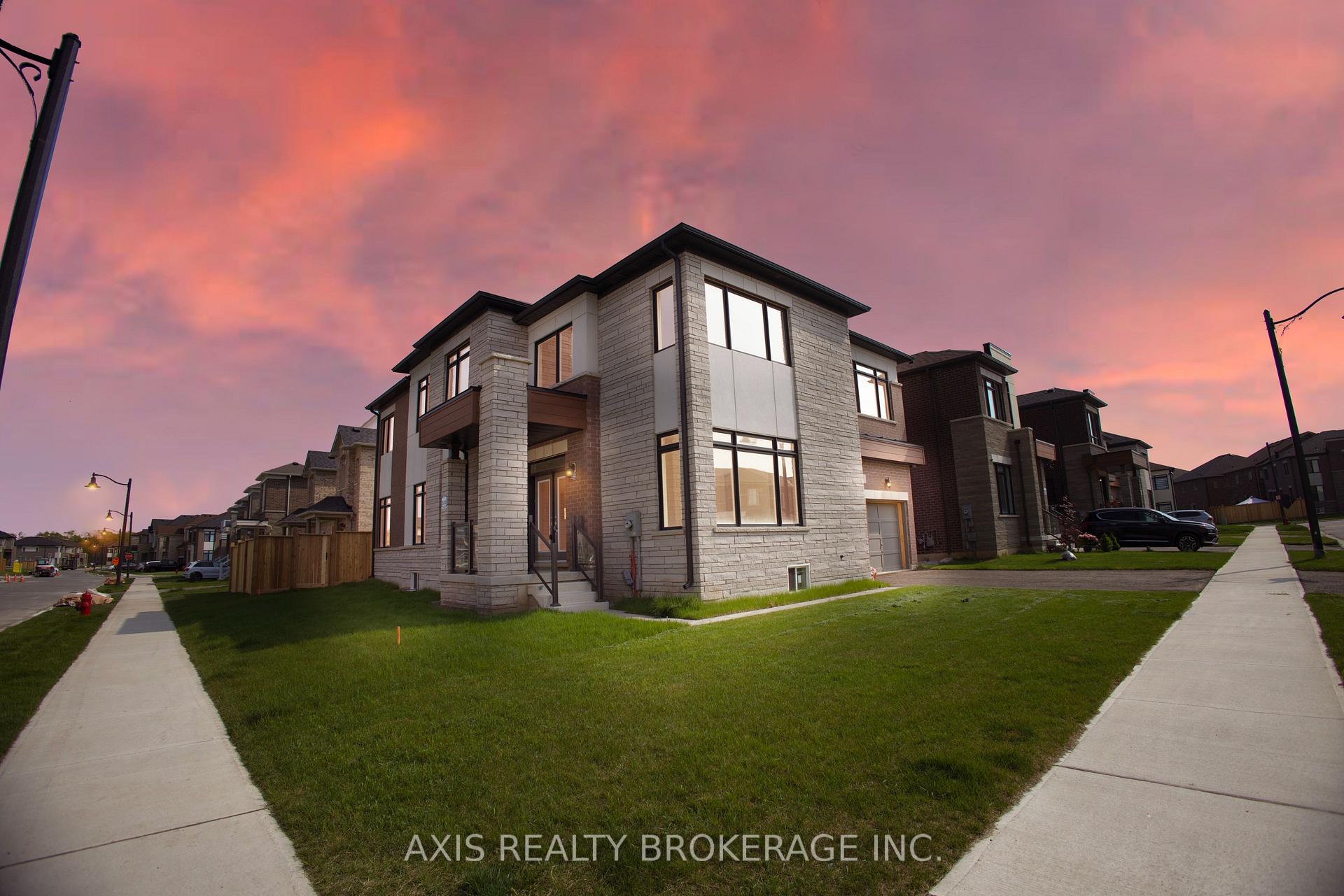 Photo 31 of 53 Holcomb Terrace, Hamilton, Waterdown — HOMEH