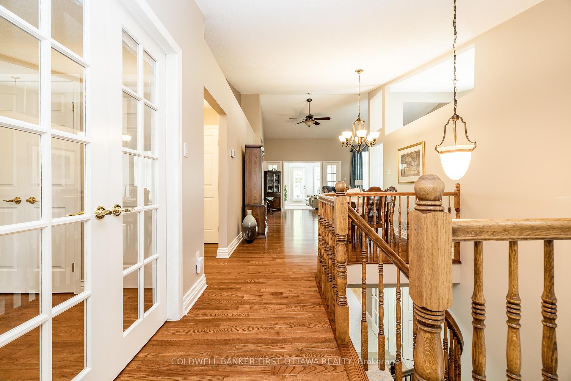 Photo 5 of 29 Peregrine Crescent, Ottawa, Kanata - Bridlewood — HOMEH