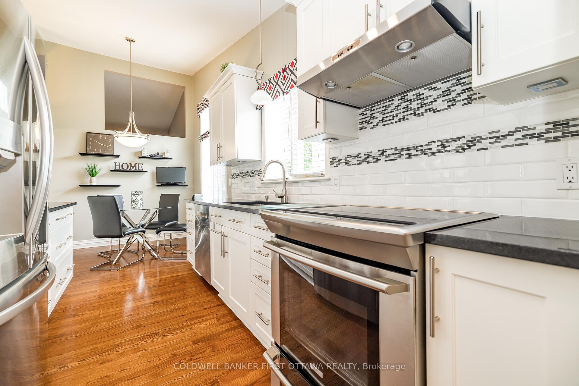 Photo 14 of 29 Peregrine Crescent, Ottawa, Kanata - Bridlewood — HOMEH