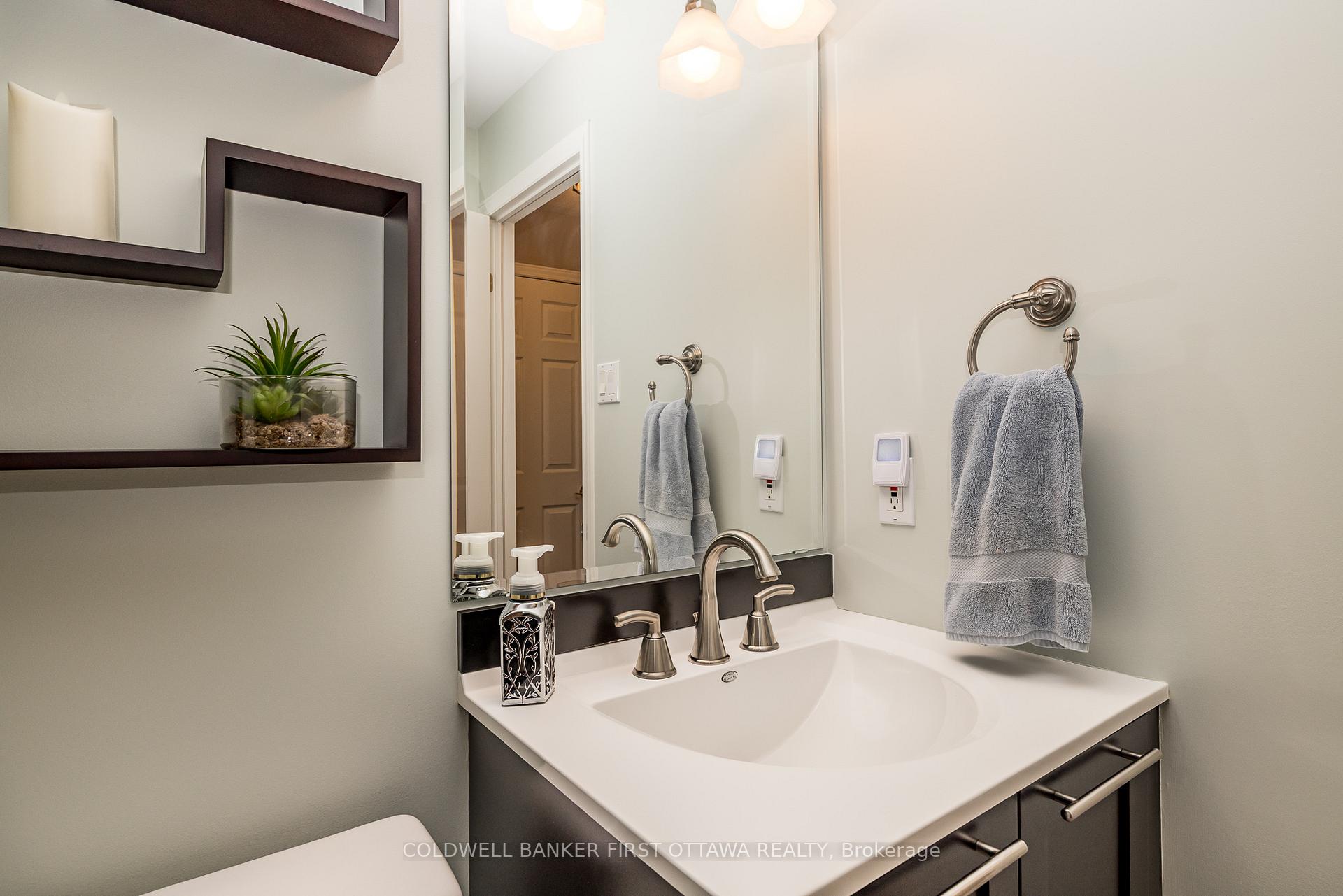 Photo 21 of 29 Peregrine Crescent, Ottawa, Kanata - Bridlewood — HOMEH