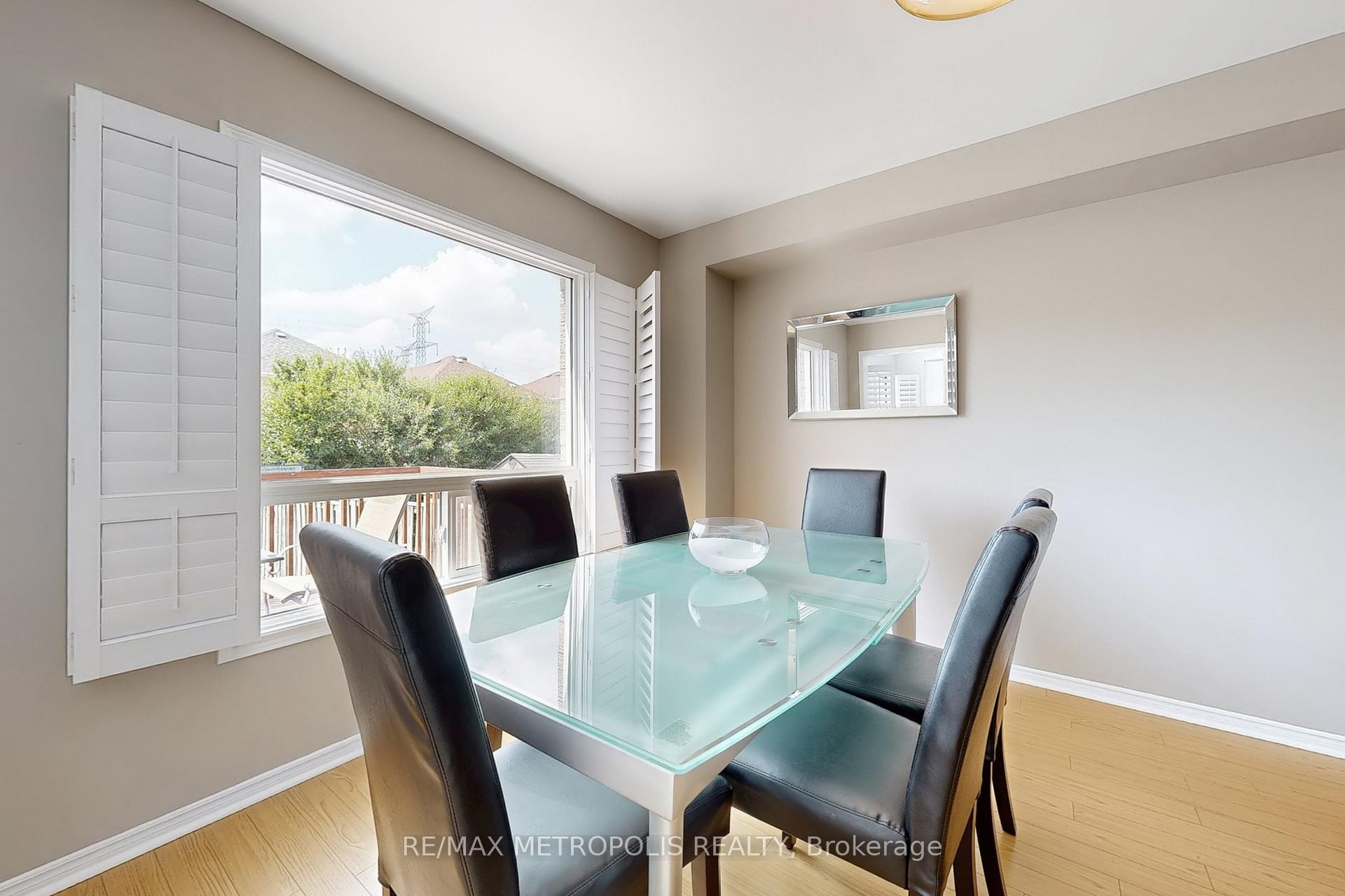 Photo 8 of 175 Roxbury Street, Markham, Rouge River Estates — HOMEH