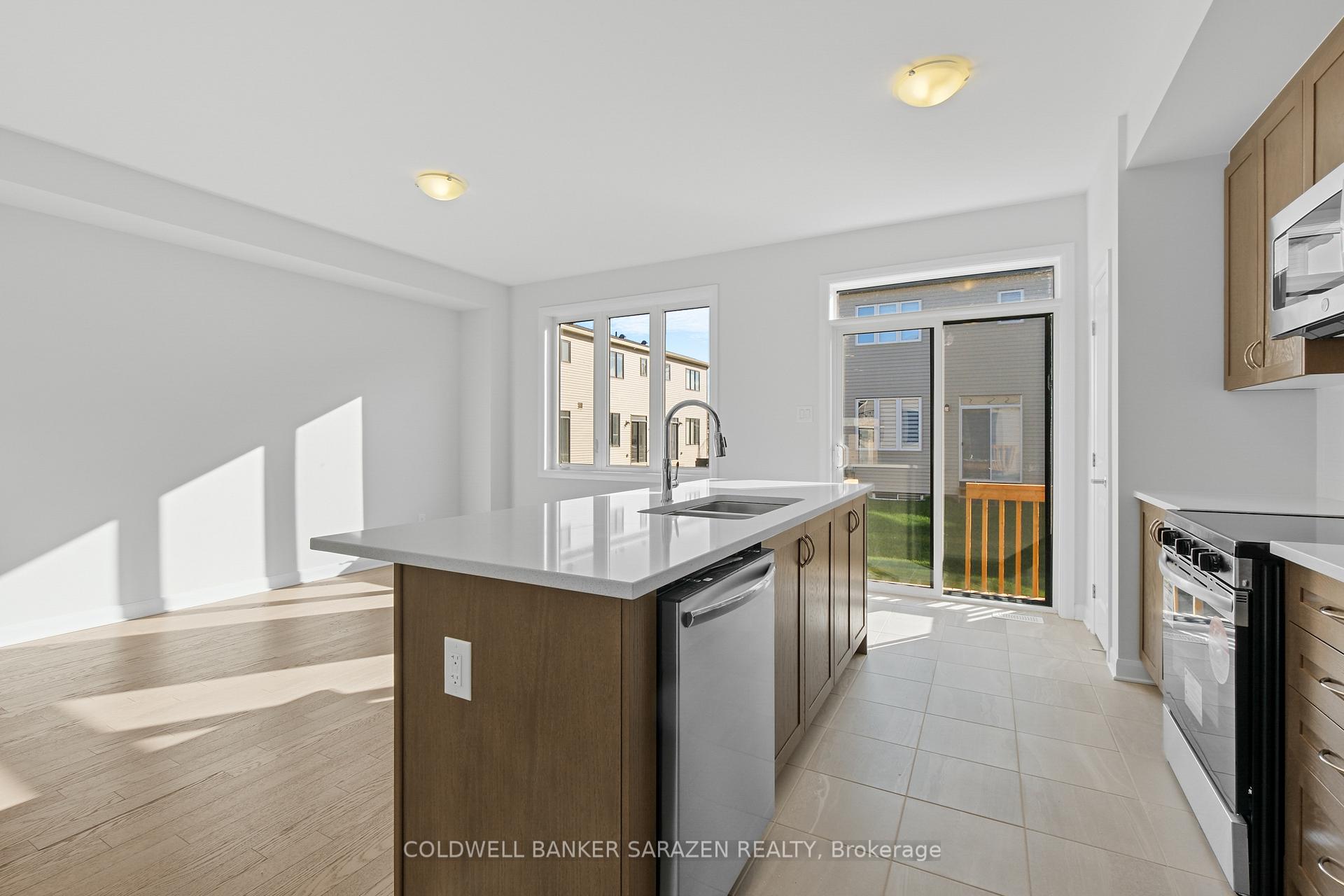 Photo 16 of 342 Gisborne Place, Ottawa, Kanata - Morgan's Grant/South March — HOMEH