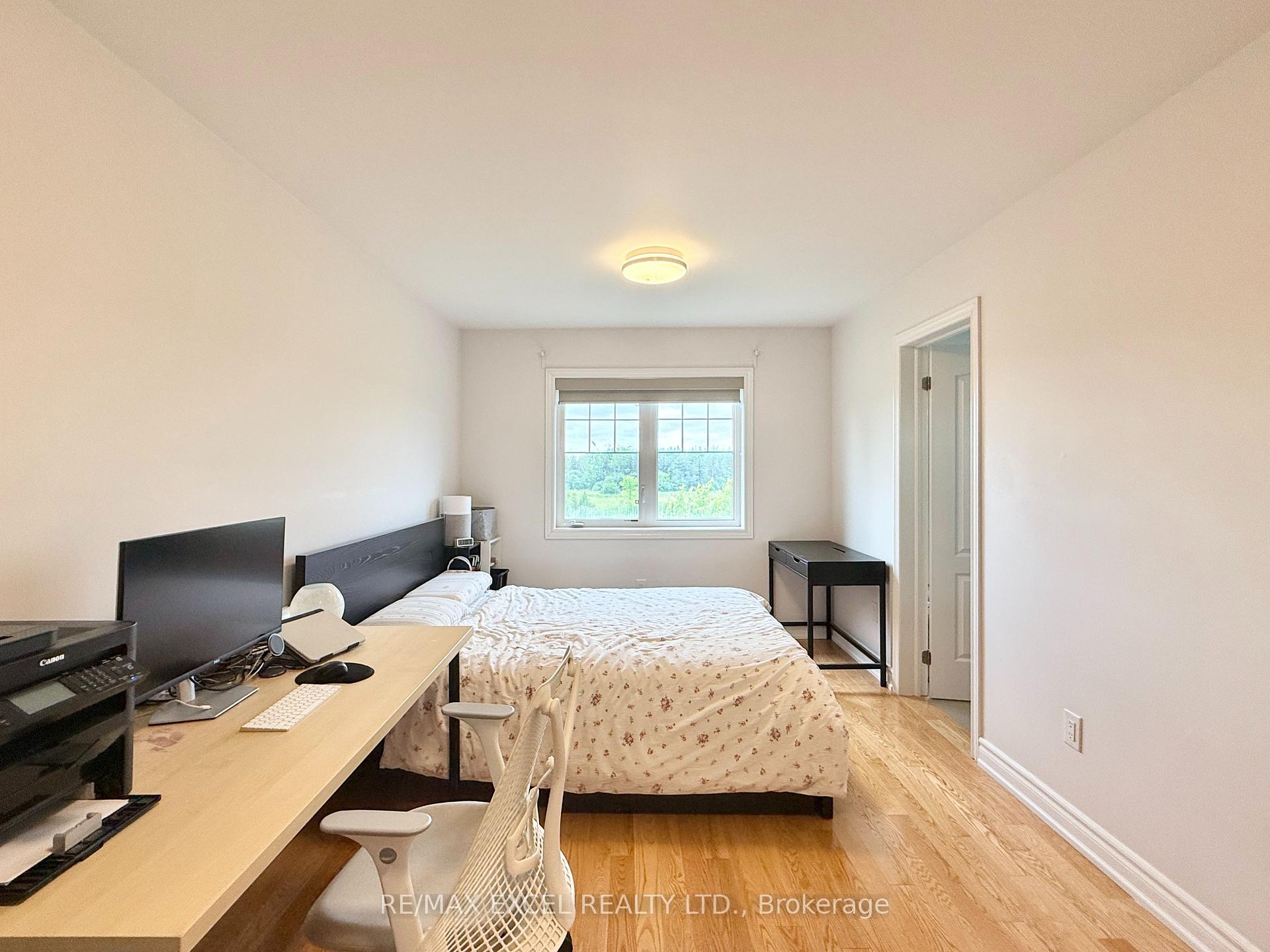 Photo 16 of 22 Valliere Drive, Markham, Berczy — HOMEH