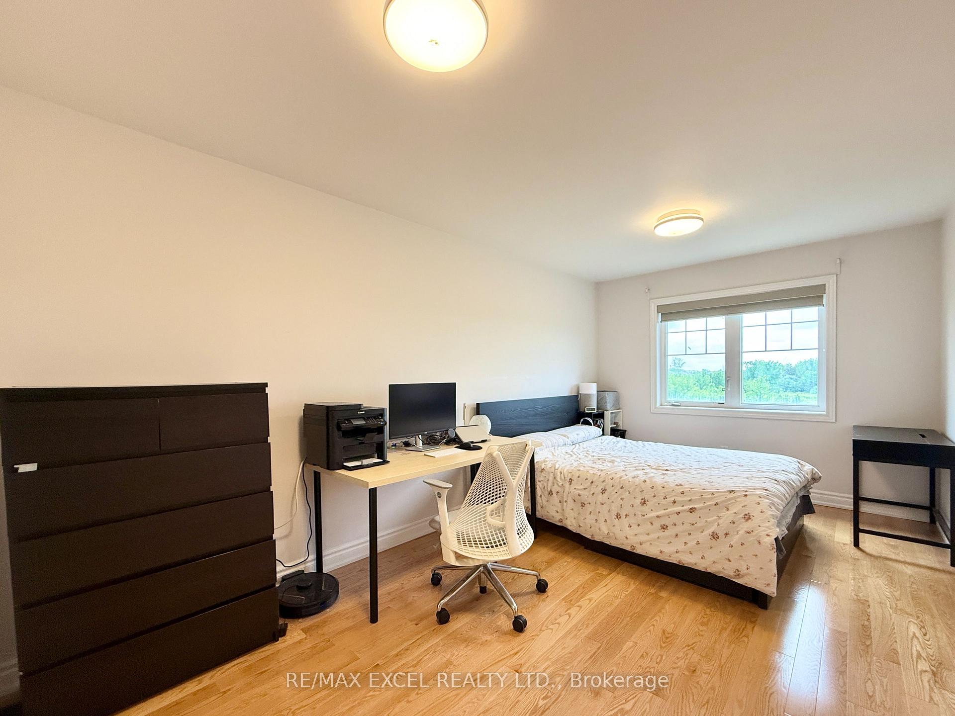 Photo 17 of 22 Valliere Drive, Markham, Berczy — HOMEH