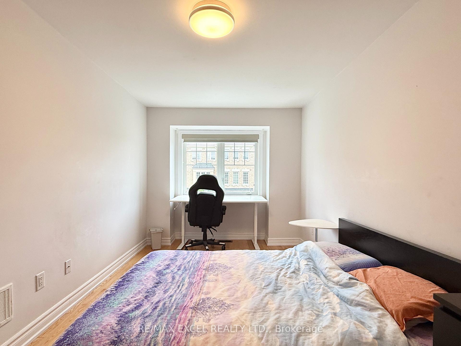 Photo 24 of 22 Valliere Drive, Markham, Berczy — HOMEH