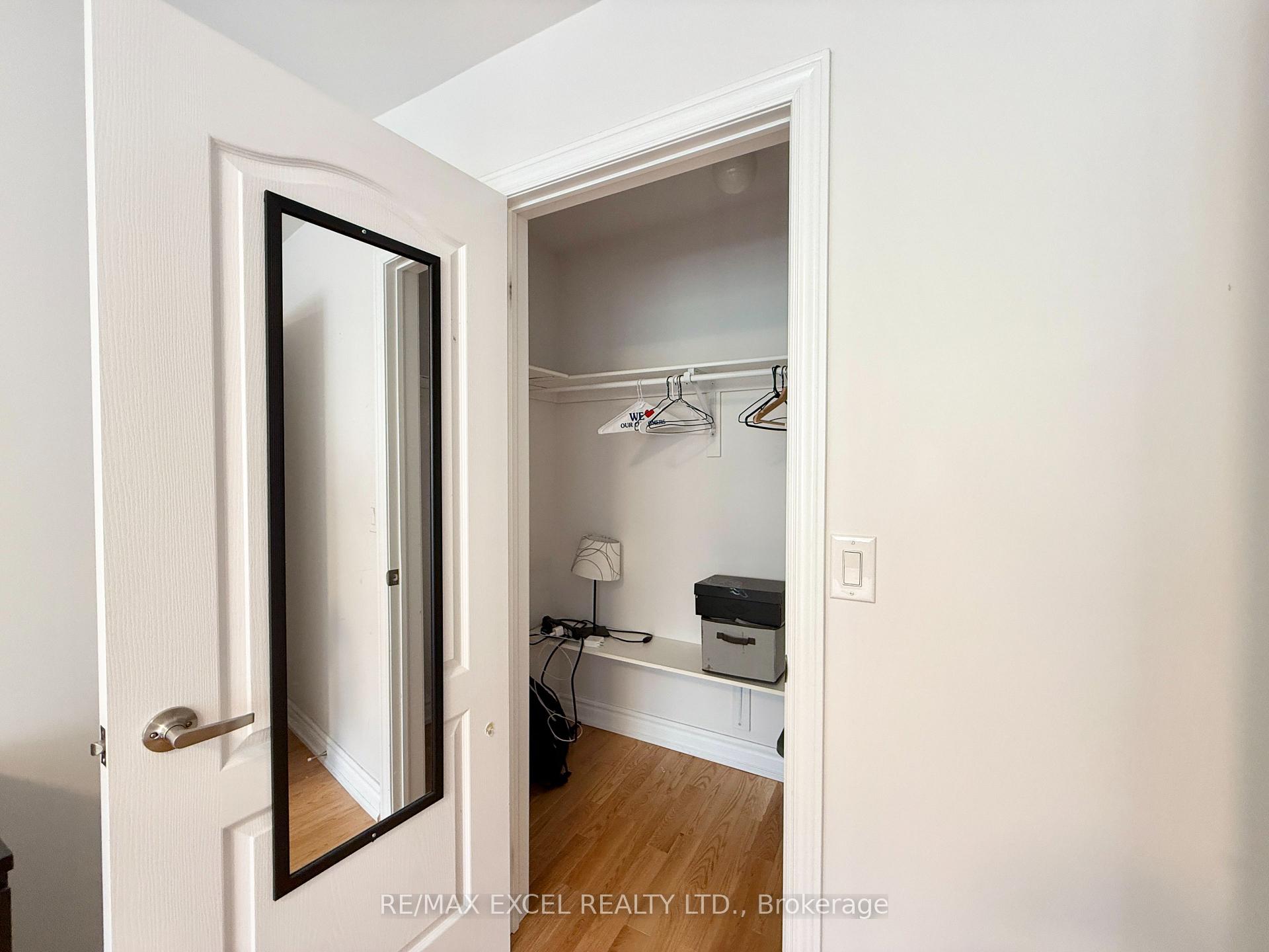 Photo 26 of 22 Valliere Drive, Markham, Berczy — HOMEH