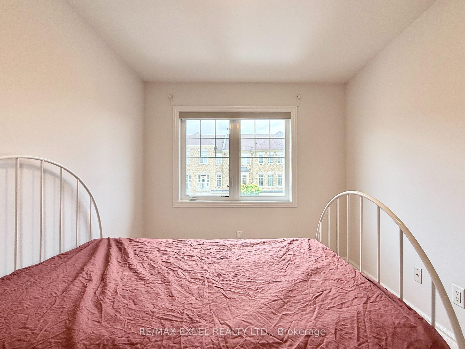 Photo 28 of 22 Valliere Drive, Markham, Berczy — HOMEH