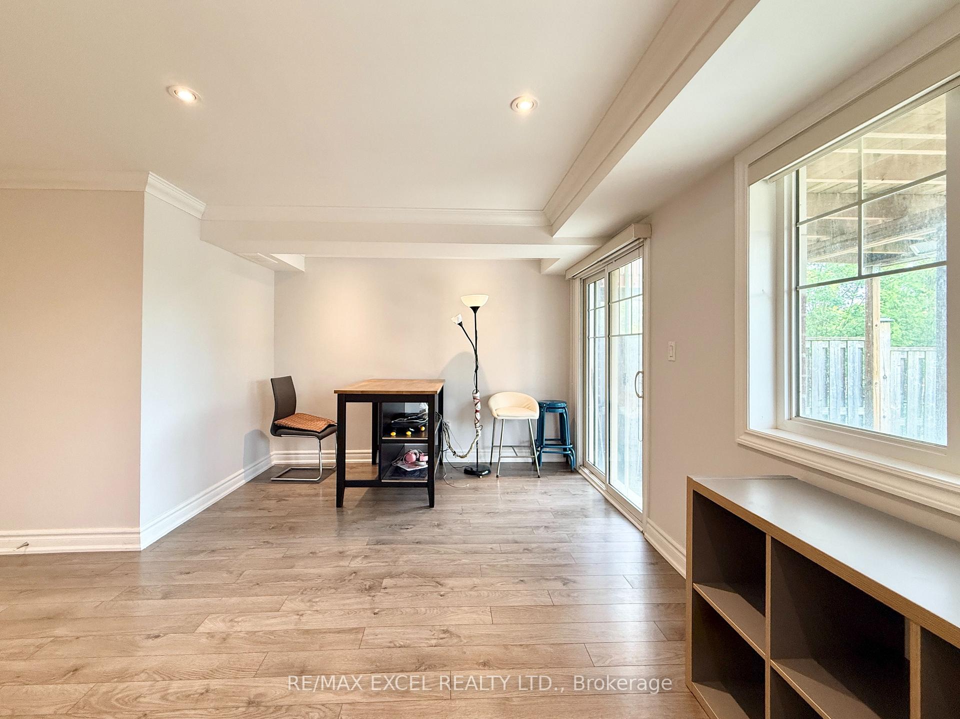 Photo 34 of 22 Valliere Drive, Markham, Berczy — HOMEH