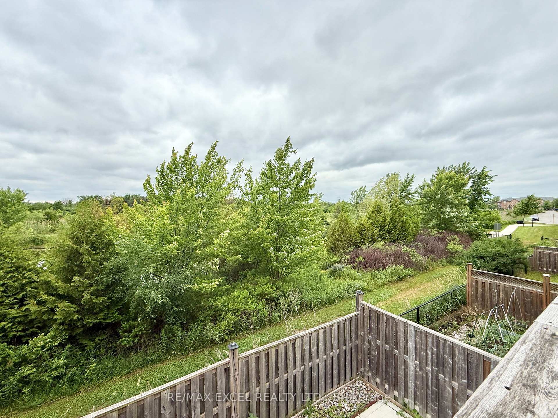 Photo 40 of 22 Valliere Drive, Markham, Berczy — HOMEH
