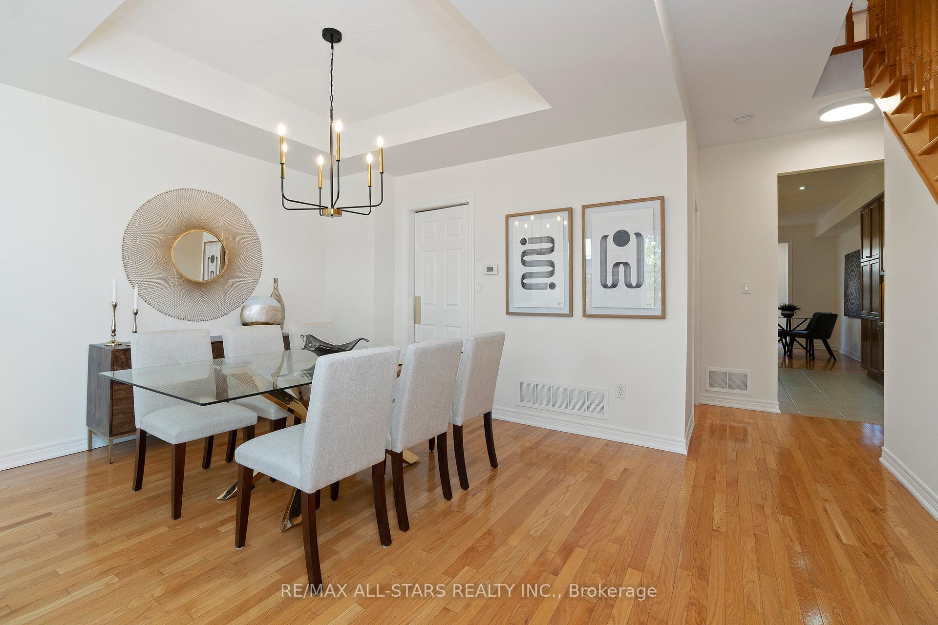 Photo 9 of 40 Betty Roman Boulevard, Markham, Cathedraltown — HOMEH