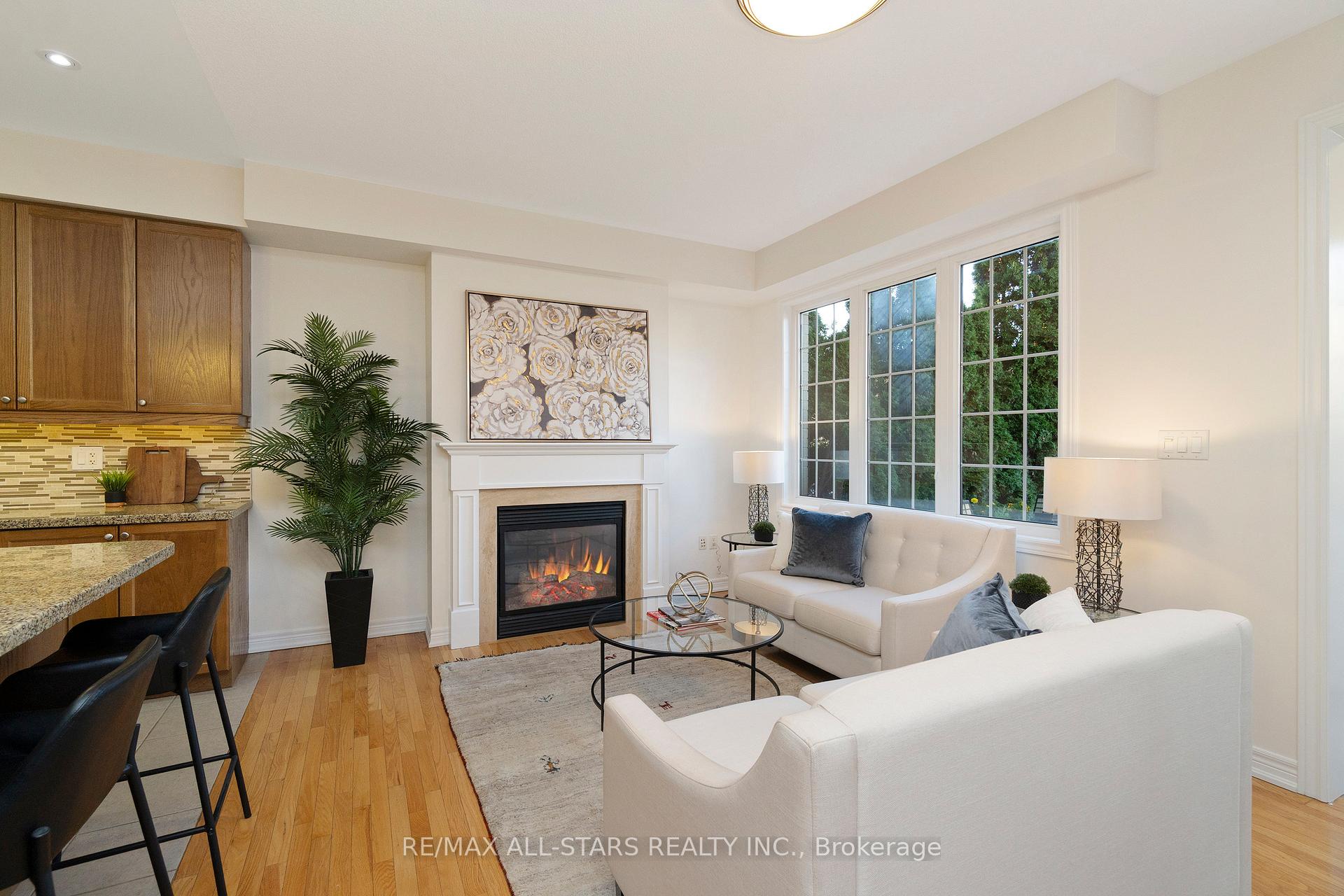 Photo 19 of 40 Betty Roman Boulevard, Markham, Cathedraltown — HOMEH