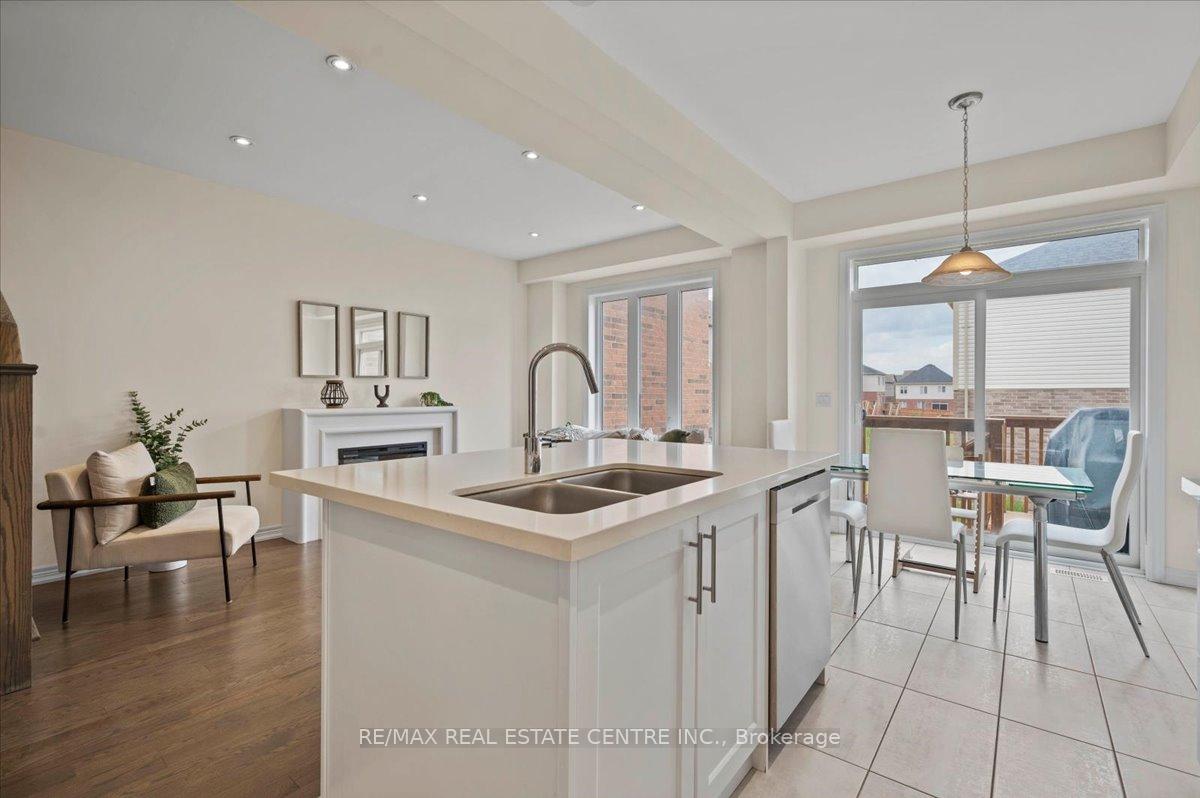 Photo 7 of 153 Broadacre Drive, Kitchener — HOMEH