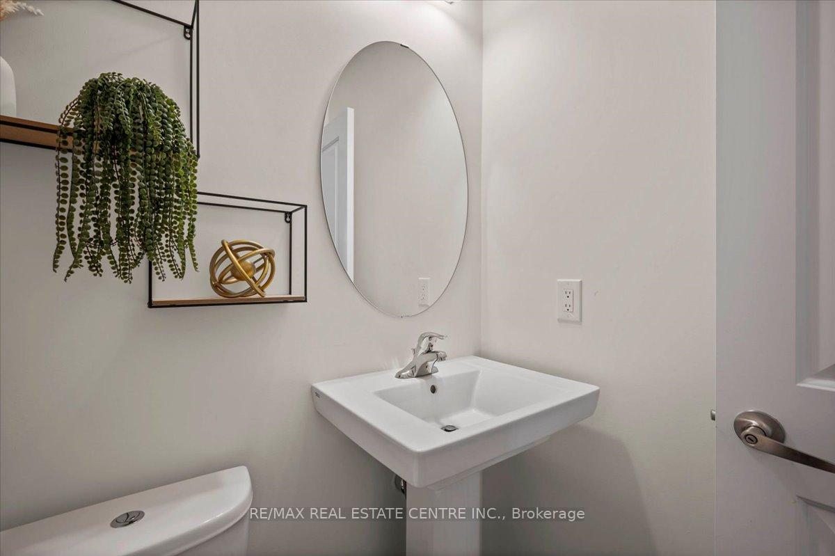 Photo 14 of 153 Broadacre Drive, Kitchener — HOMEH