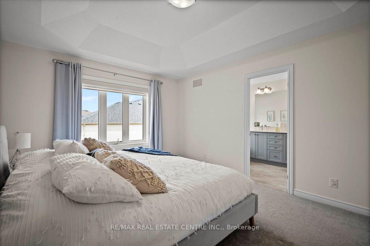 Photo 18 of 153 Broadacre Drive, Kitchener — HOMEH