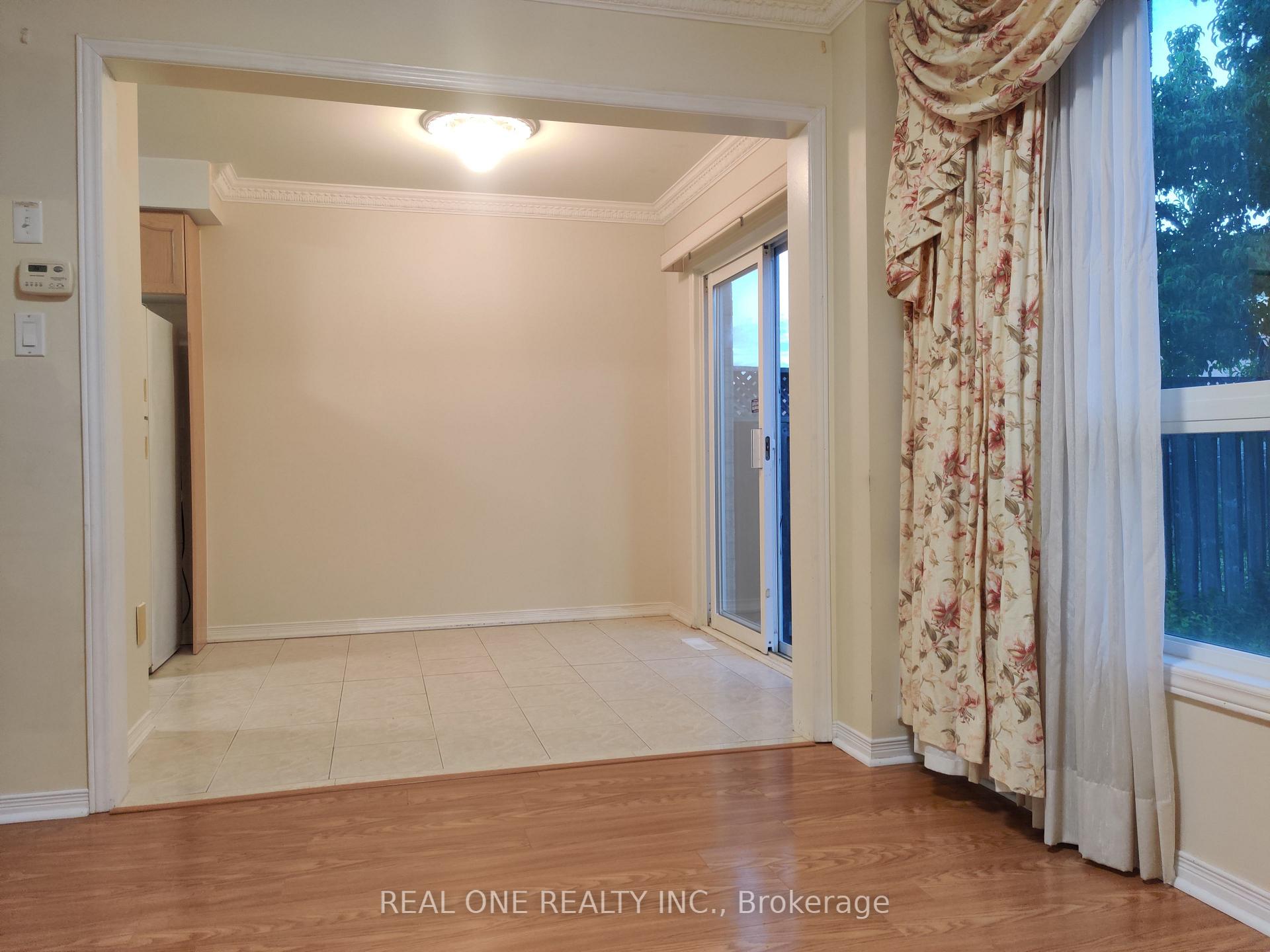 Photo 7 of 45 Devonwood Drive, Markham, Berczy — HOMEH
