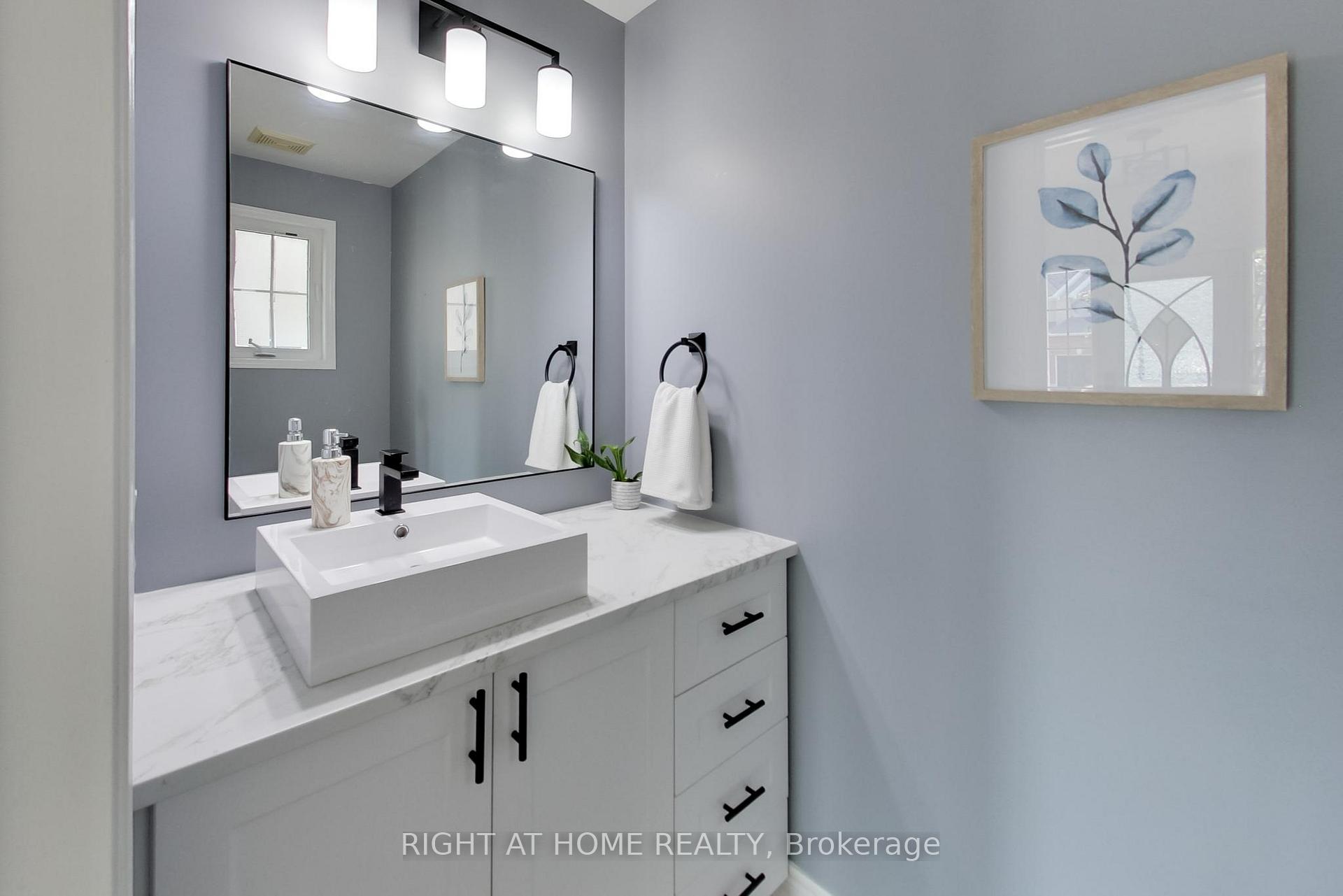 Photo 4 of 1112 Booth Avenue, Innisfil, Alcona — HOMEH