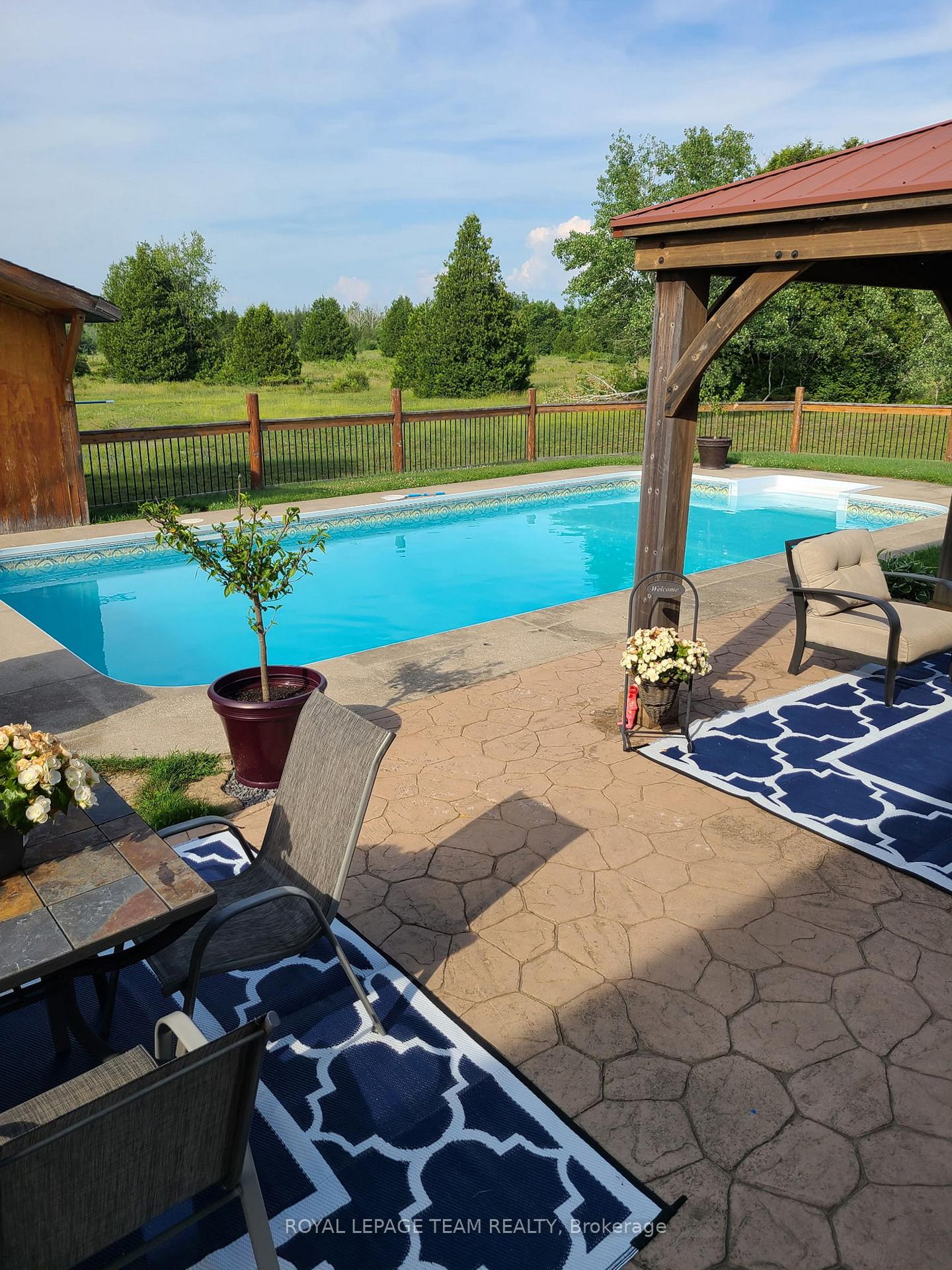Photo 33 of 2096 Rosedale Road N, Montague, Montague Twp — HOMEH