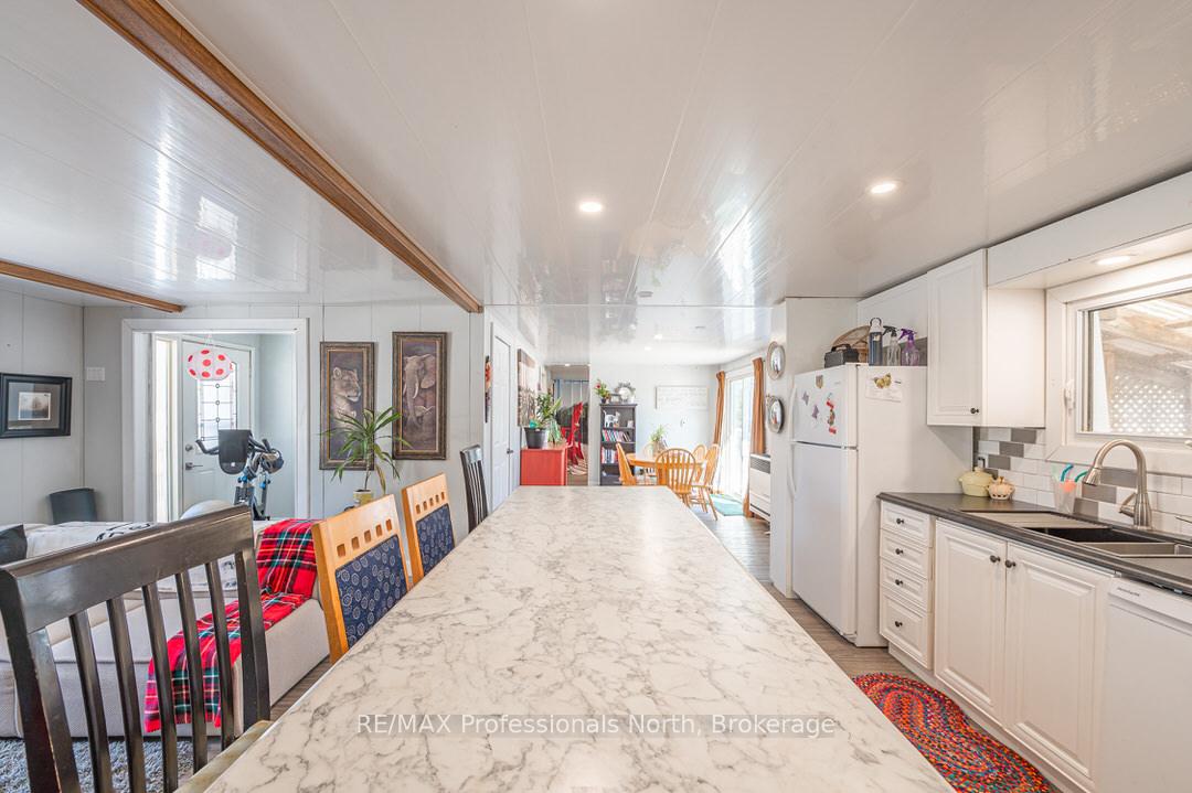 Photo 27 of 1024 Fifth Lane, Minden Hills, Lutterworth — HOMEH