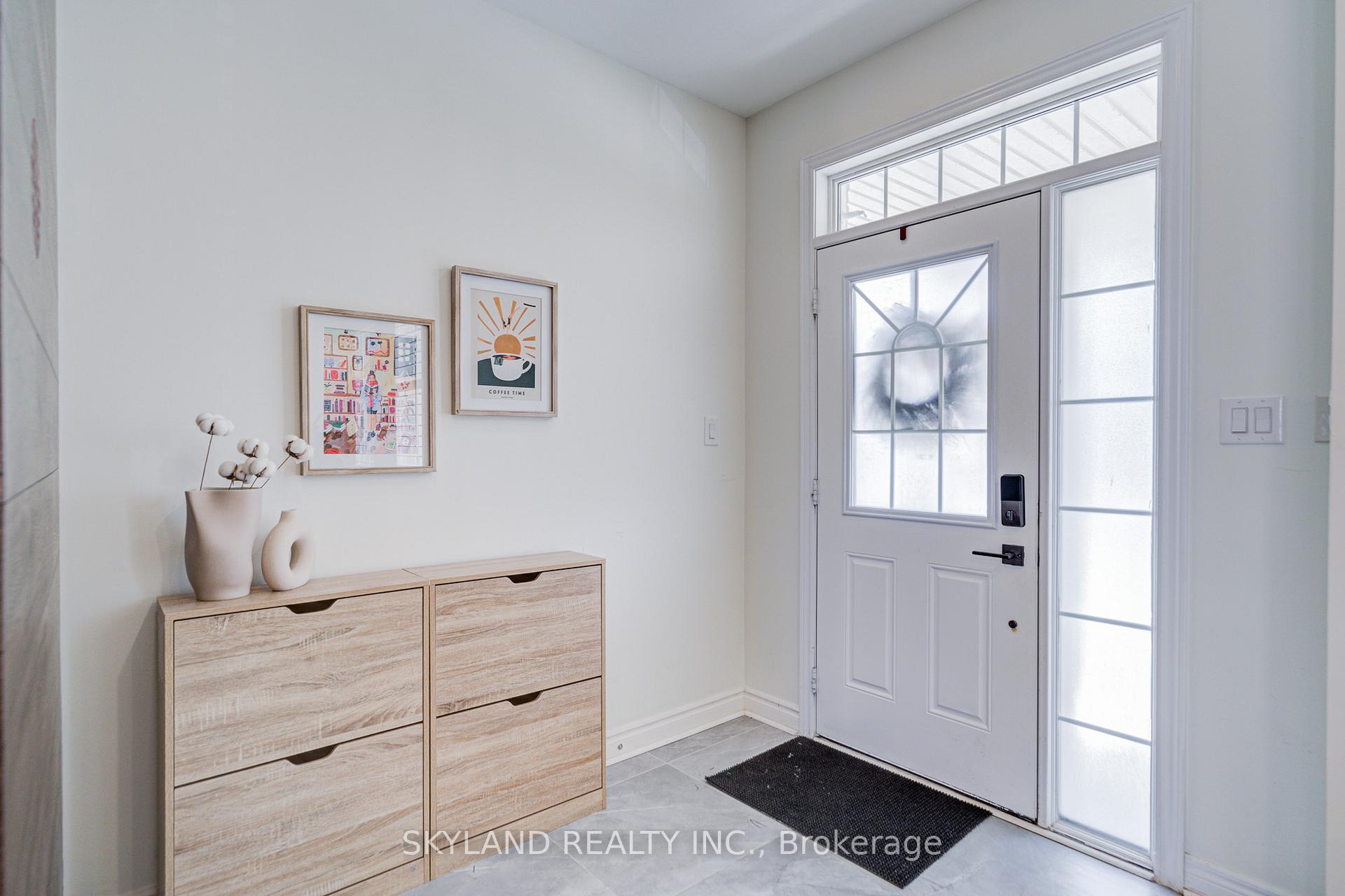 Photo 3 of 22 James Joyce Drive, Markham, Victoria Manor-Jennings Gate — HOMEH