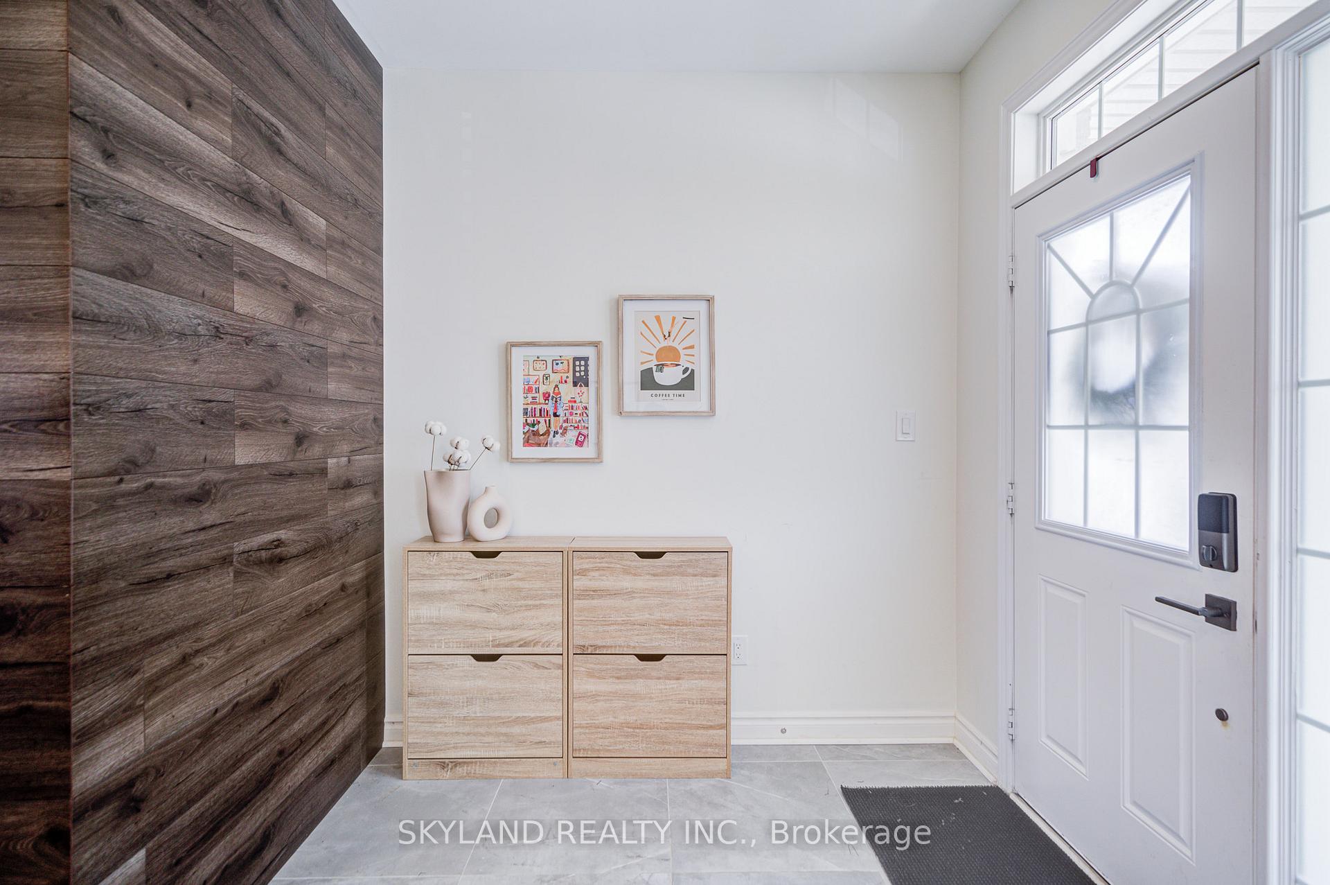Photo 4 of 22 James Joyce Drive, Markham, Victoria Manor-Jennings Gate — HOMEH
