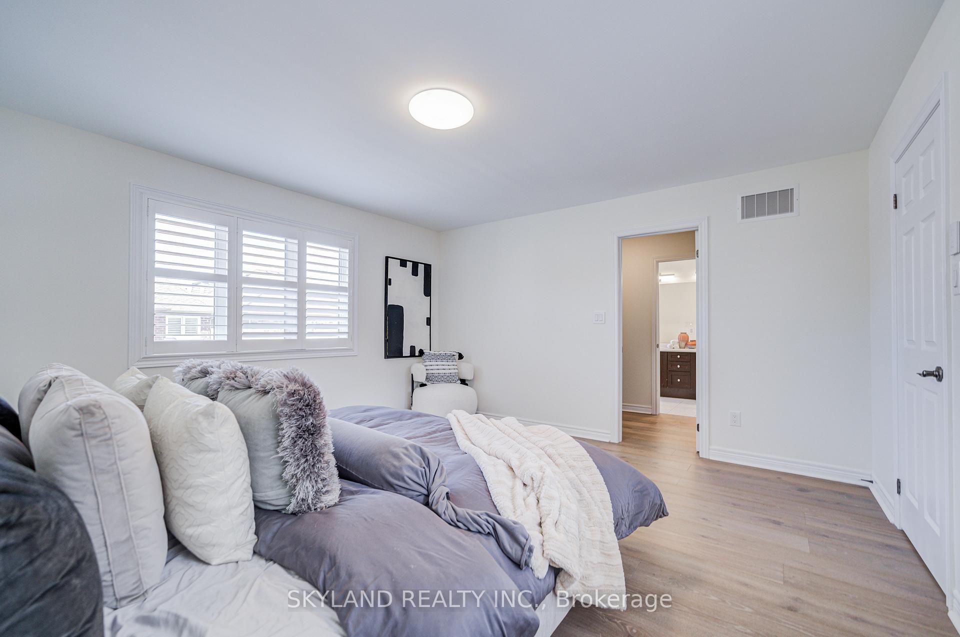 Photo 40 of 22 James Joyce Drive, Markham, Victoria Manor-Jennings Gate — HOMEH