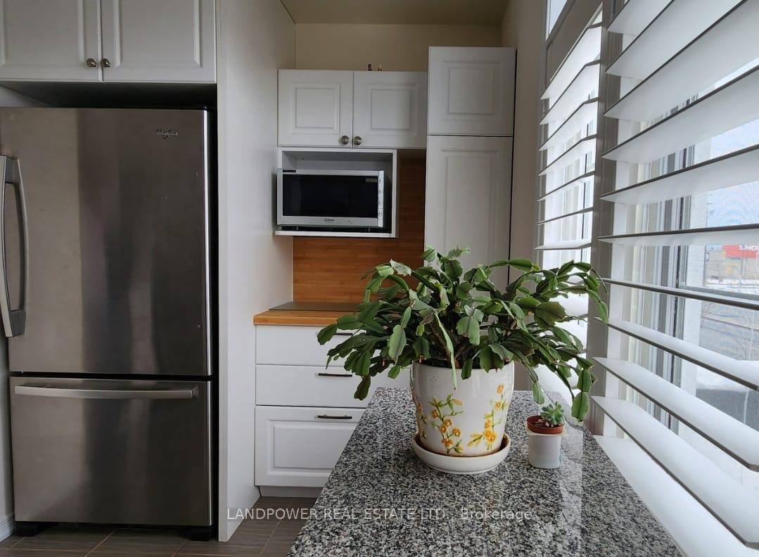 Photo 5 of 30 Beehive Lane, Markham, Wismer — HOMEH