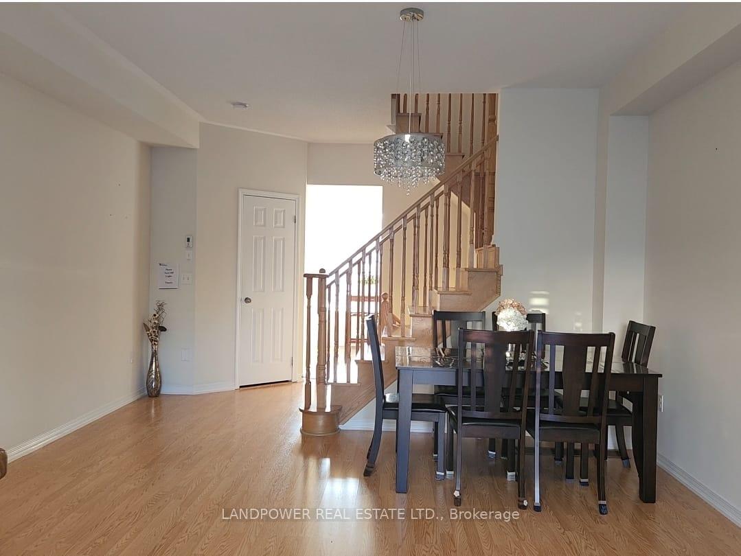 Photo 10 of 30 Beehive Lane, Markham, Wismer — HOMEH