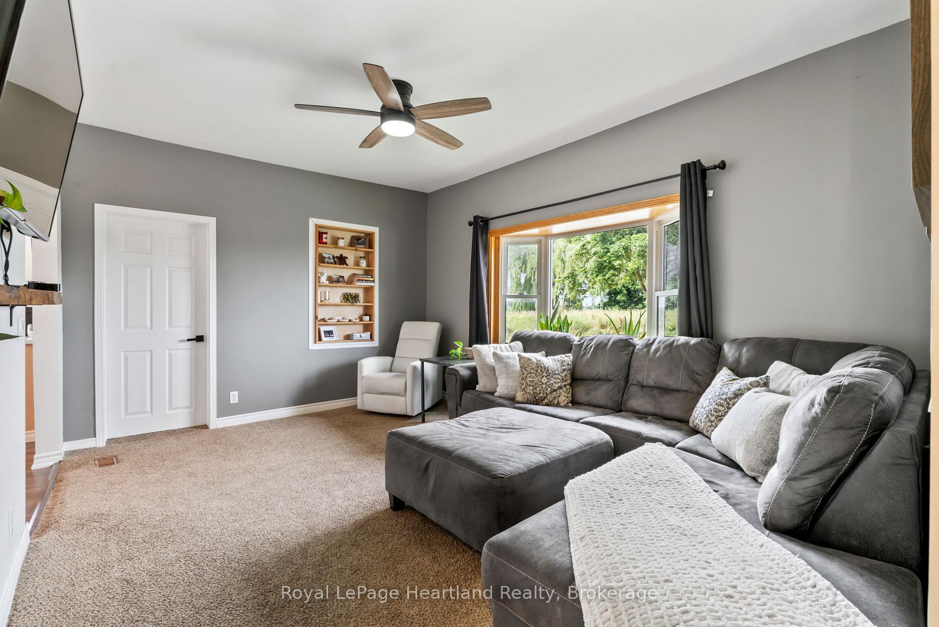 Photo 19 of 415 Cavan Street, Minto — HOMEH