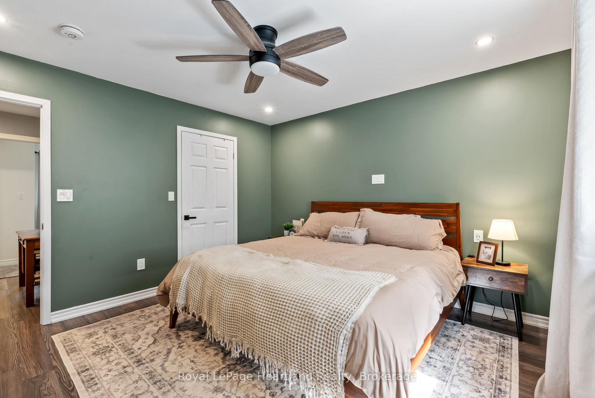 Photo 27 of 415 Cavan Street, Minto — HOMEH