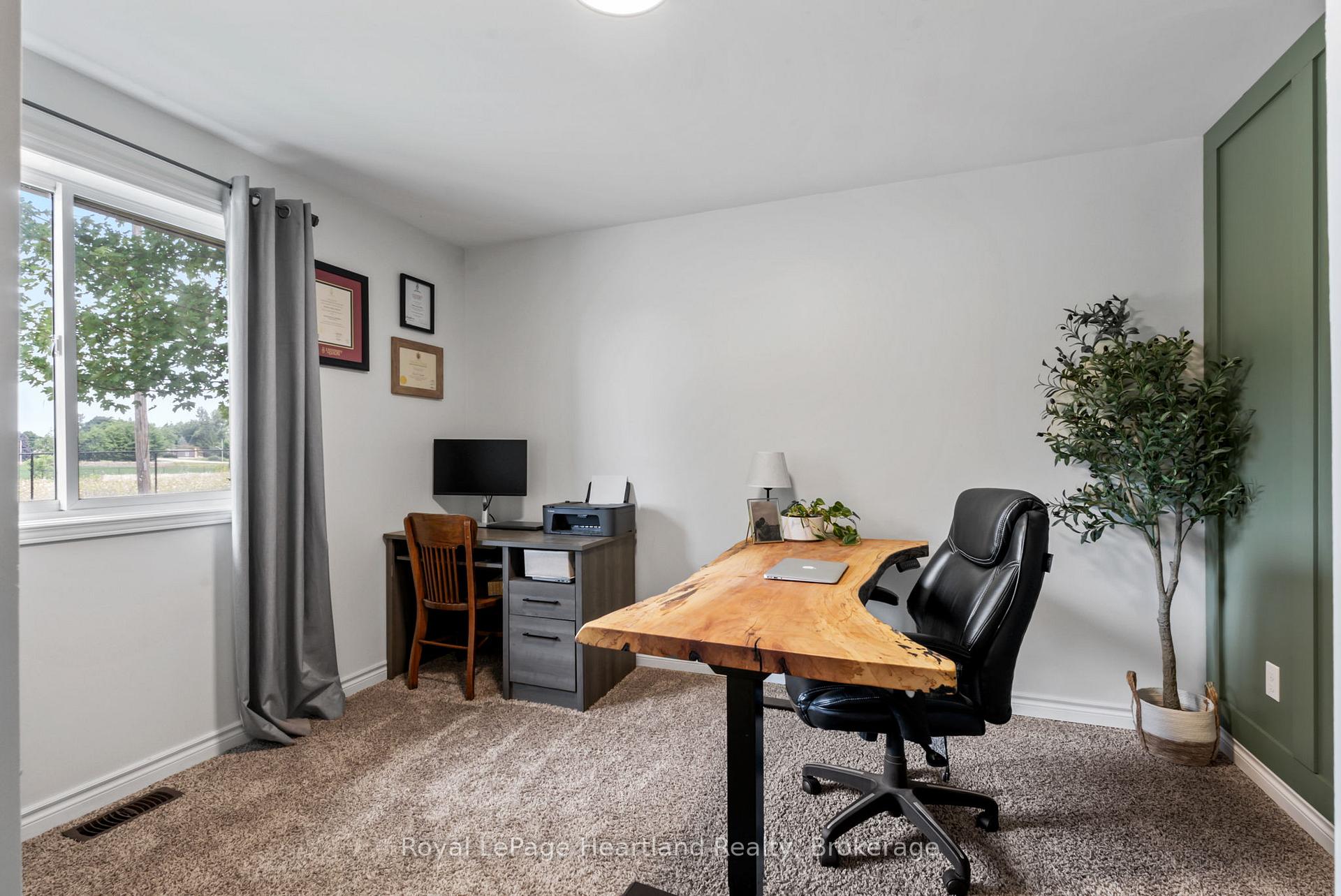 Photo 31 of 415 Cavan Street, Minto — HOMEH