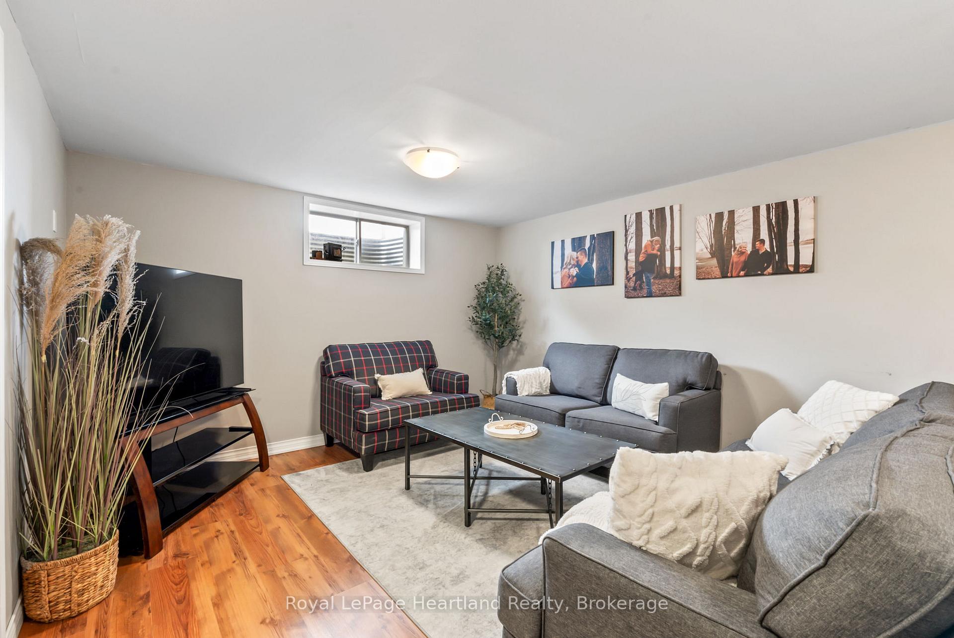 Photo 34 of 415 Cavan Street, Minto — HOMEH
