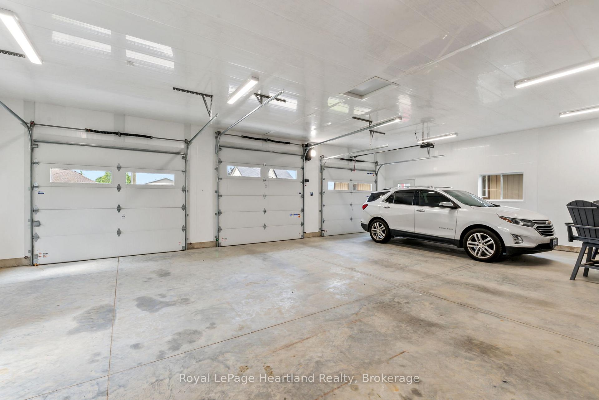 Photo 40 of 415 Cavan Street, Minto — HOMEH