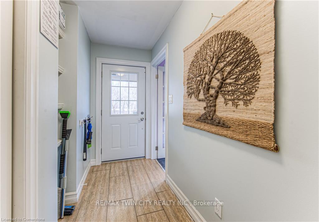 Photo 4 of 26 Cedarhill Crescent, Kitchener — HOMEH