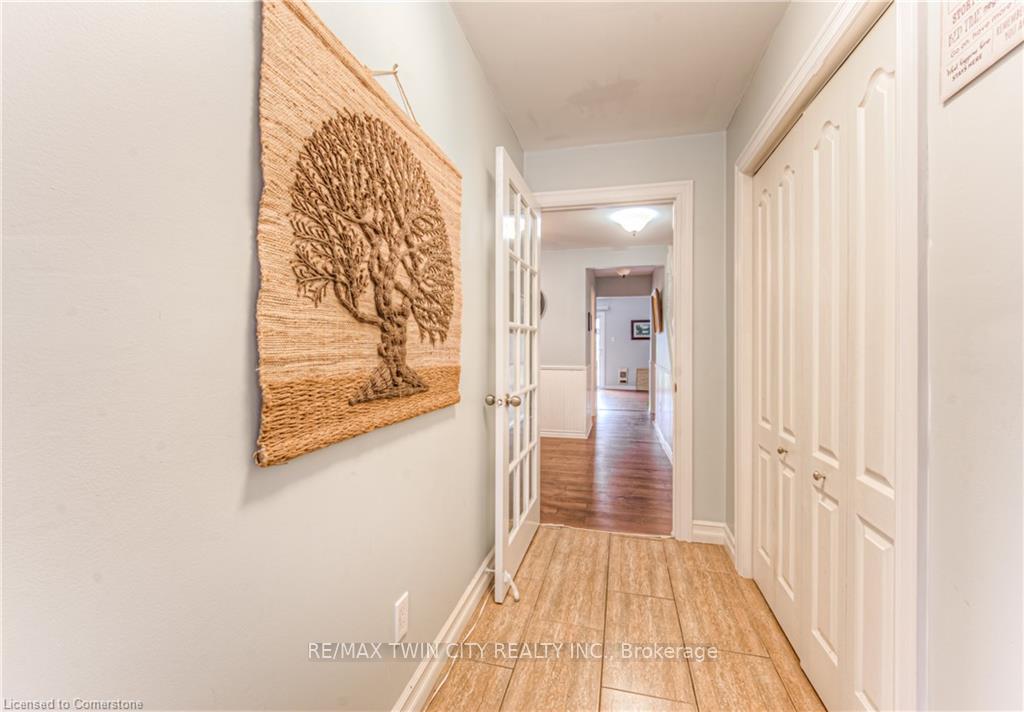 Photo 5 of 26 Cedarhill Crescent, Kitchener — HOMEH