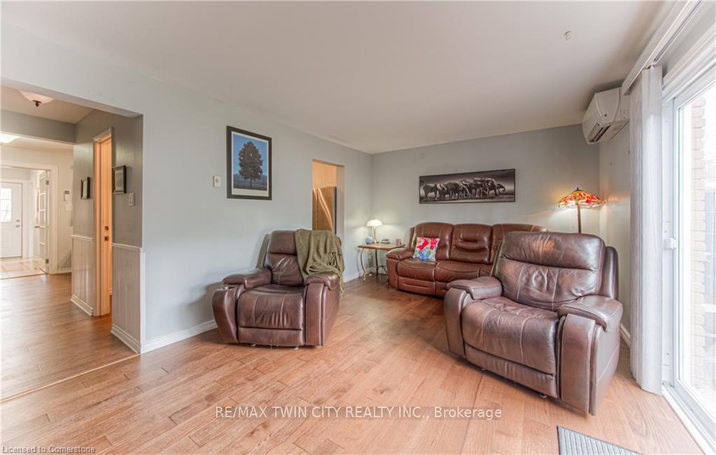 Photo 17 of 26 Cedarhill Crescent, Kitchener — HOMEH