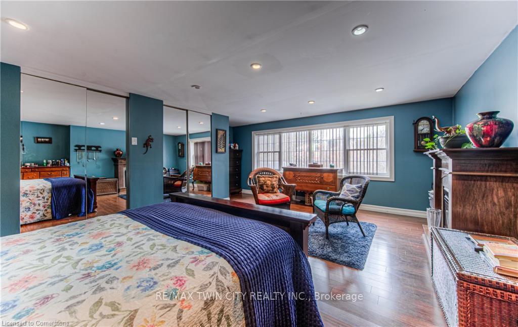 Photo 24 of 26 Cedarhill Crescent, Kitchener — HOMEH