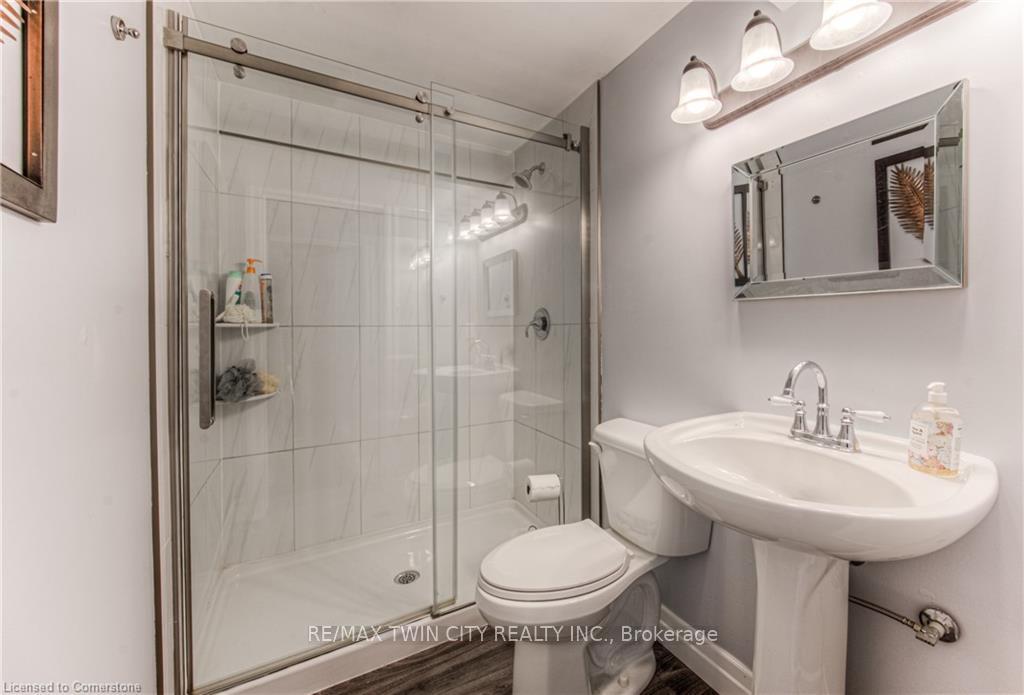 Photo 30 of 26 Cedarhill Crescent, Kitchener — HOMEH