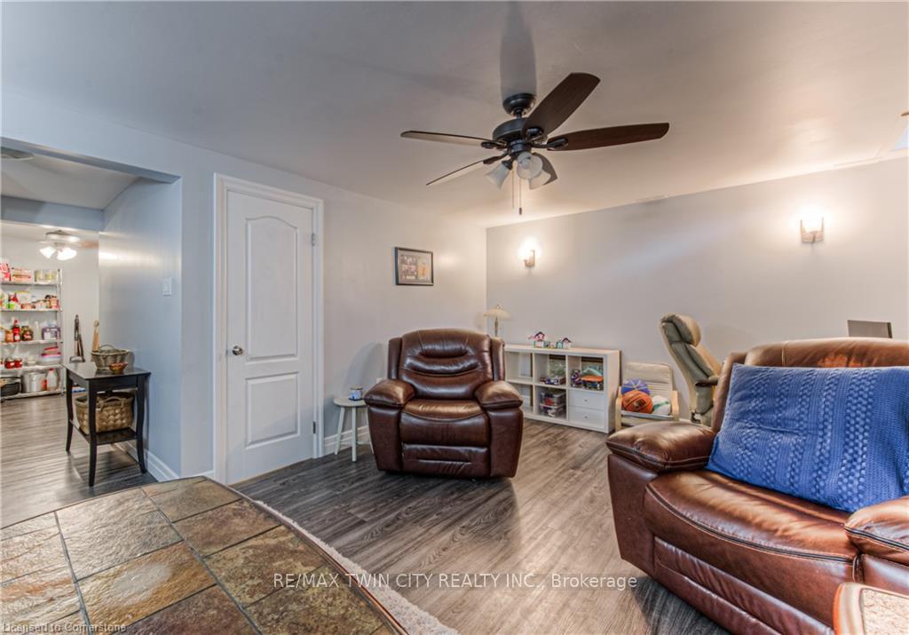 Photo 32 of 26 Cedarhill Crescent, Kitchener — HOMEH