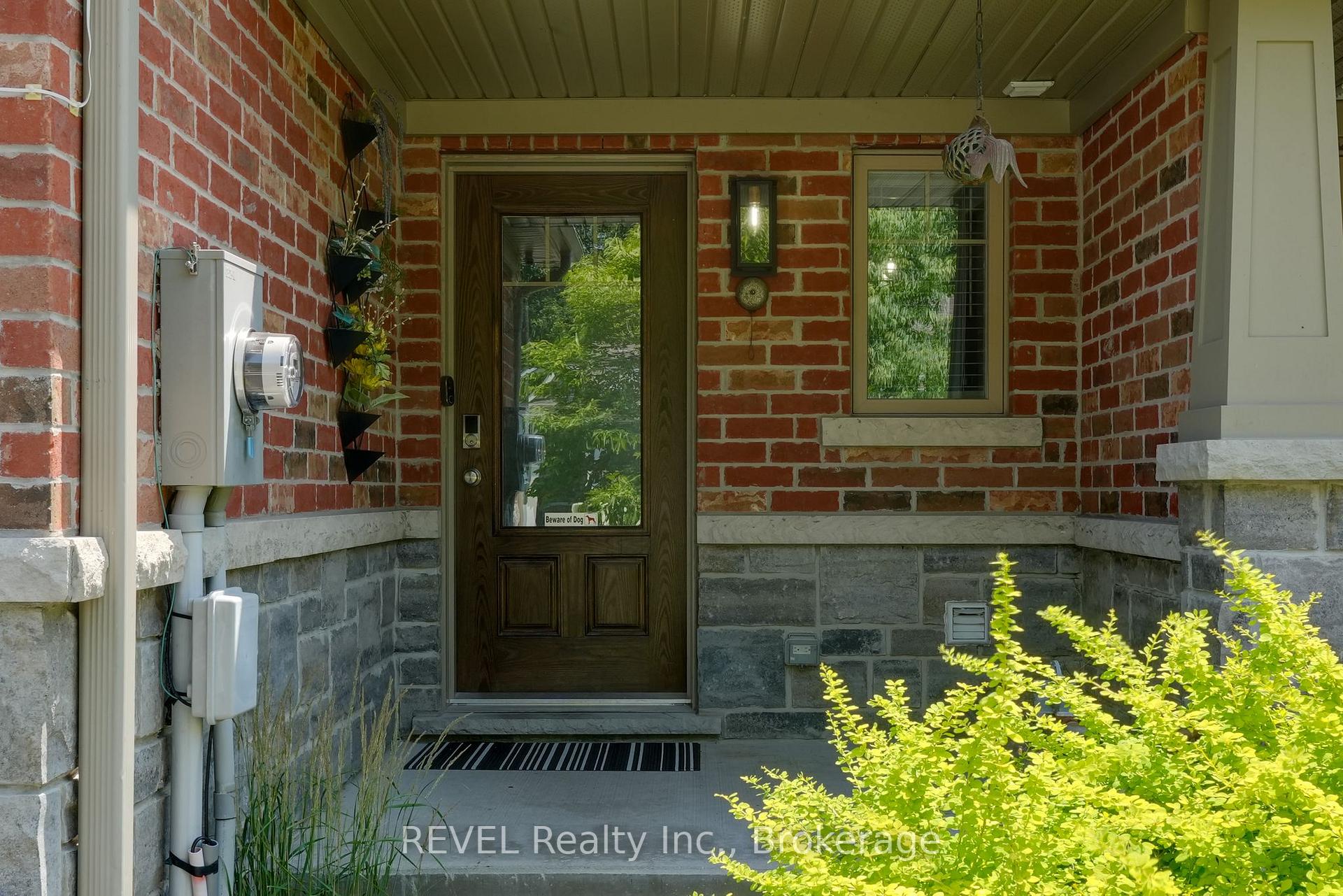 Photo 5 of 1001 Cook Drive, Midland — HOMEH
