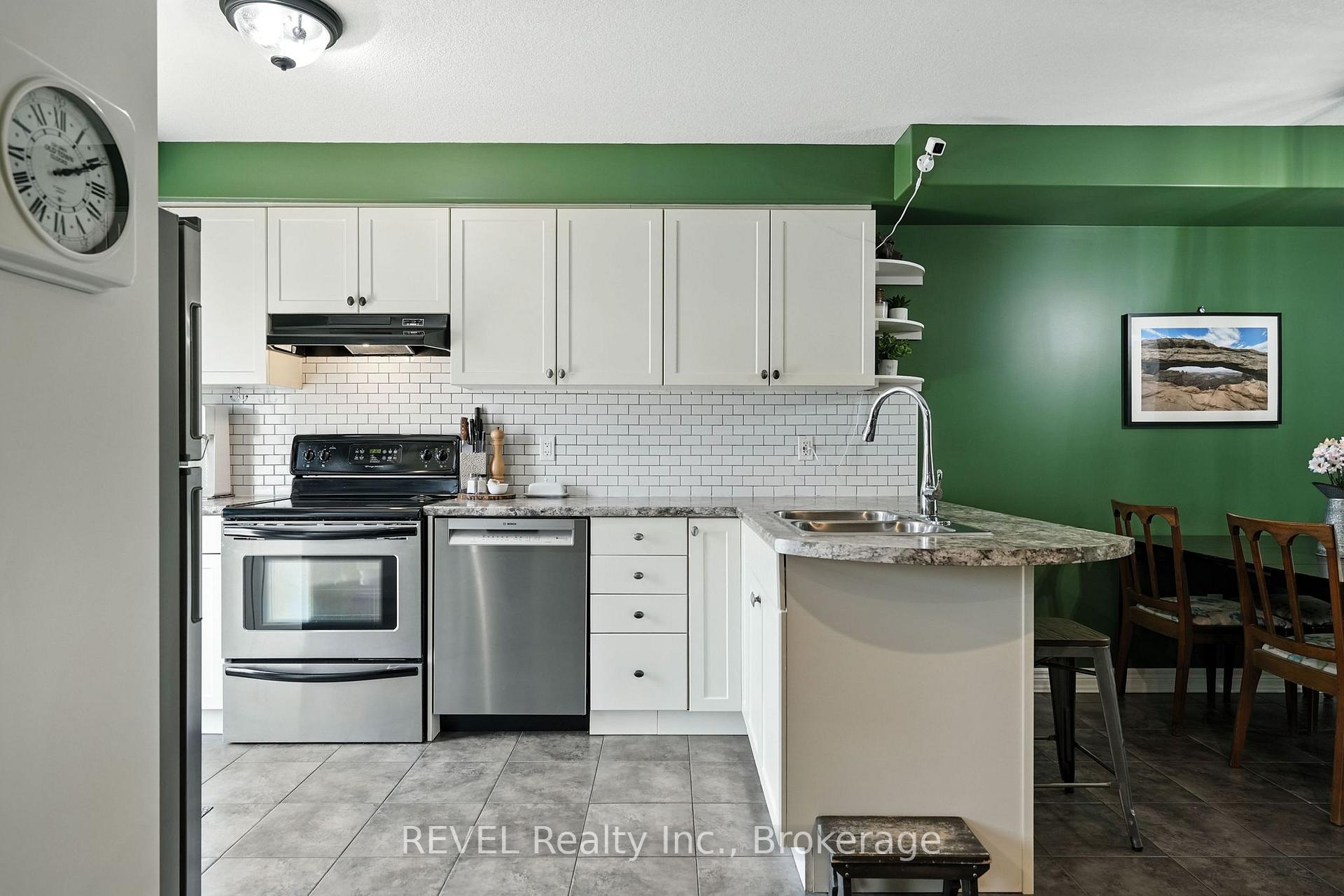Photo 9 of 1001 Cook Drive, Midland — HOMEH