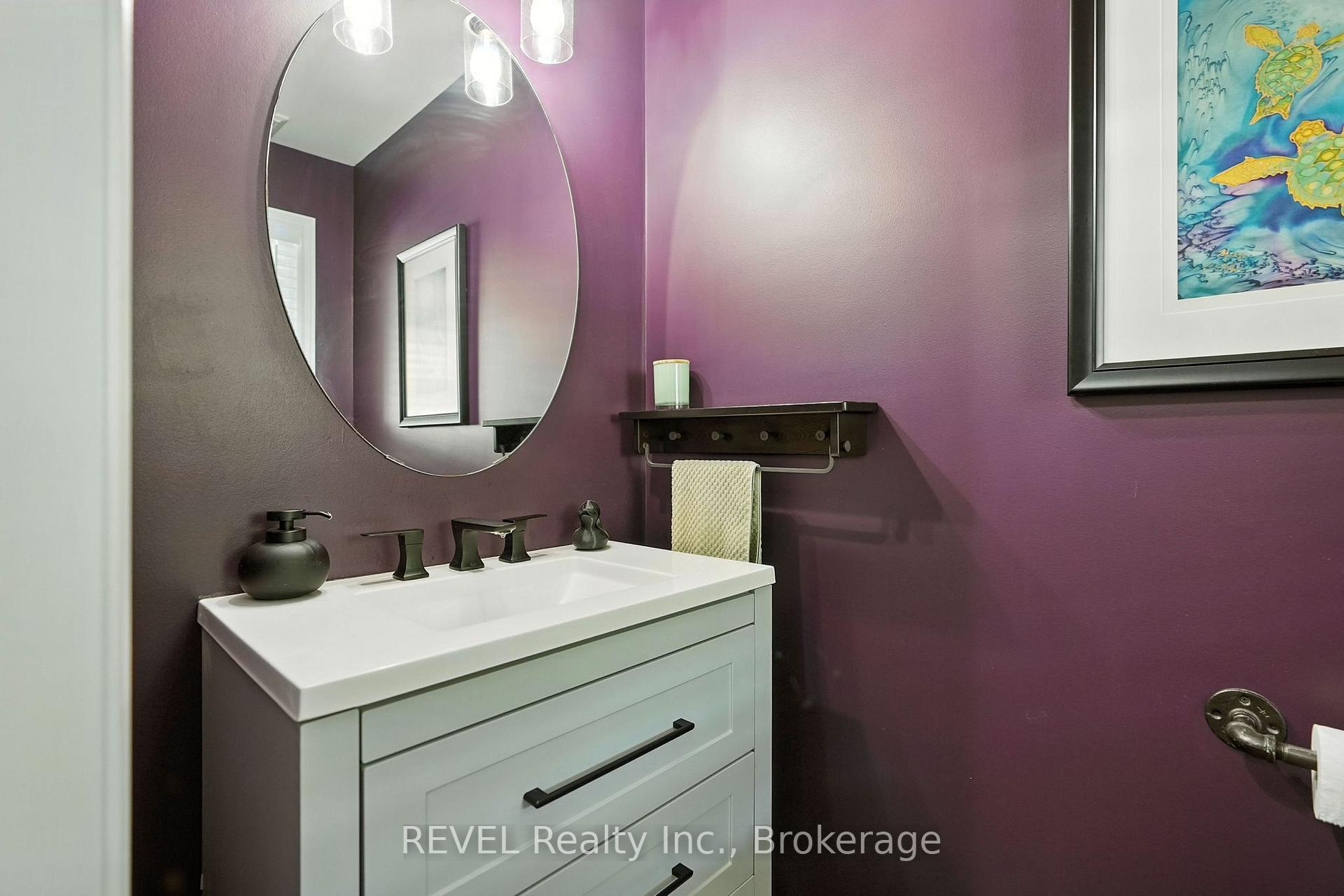 Photo 19 of 1001 Cook Drive, Midland — HOMEH