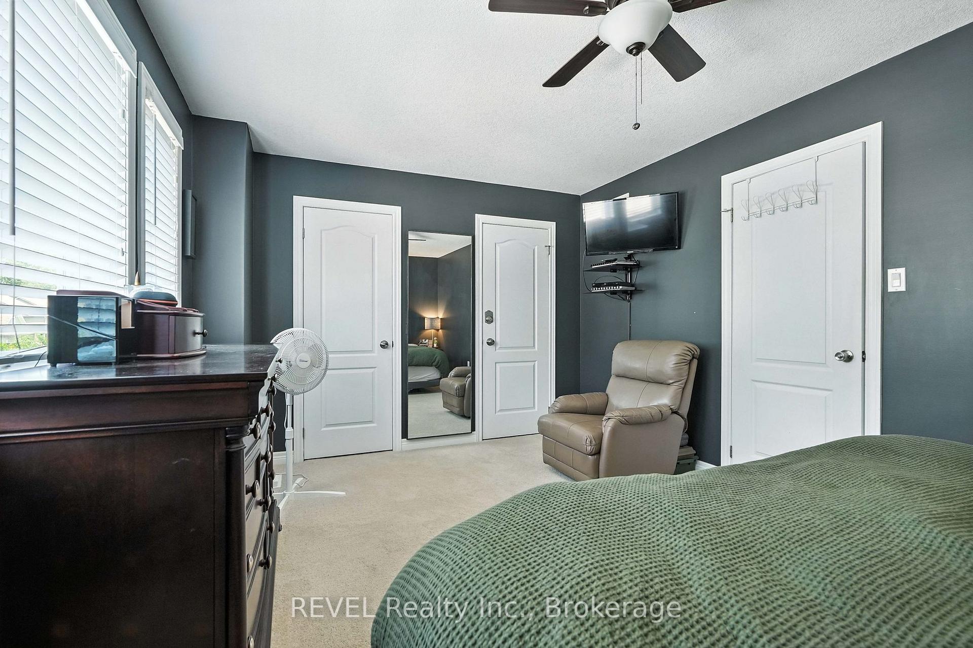Photo 25 of 1001 Cook Drive, Midland — HOMEH