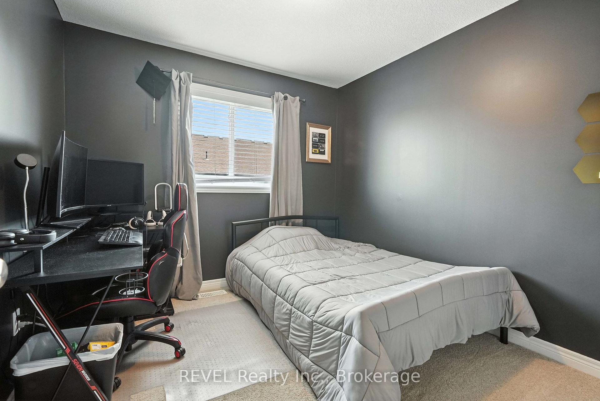 Photo 31 of 1001 Cook Drive, Midland — HOMEH