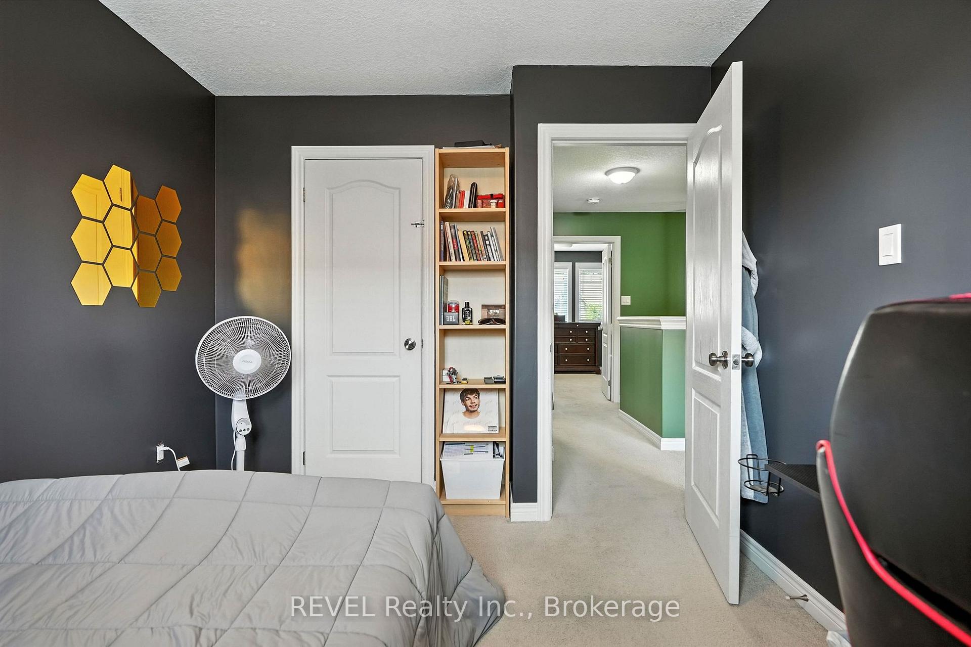 Photo 32 of 1001 Cook Drive, Midland — HOMEH