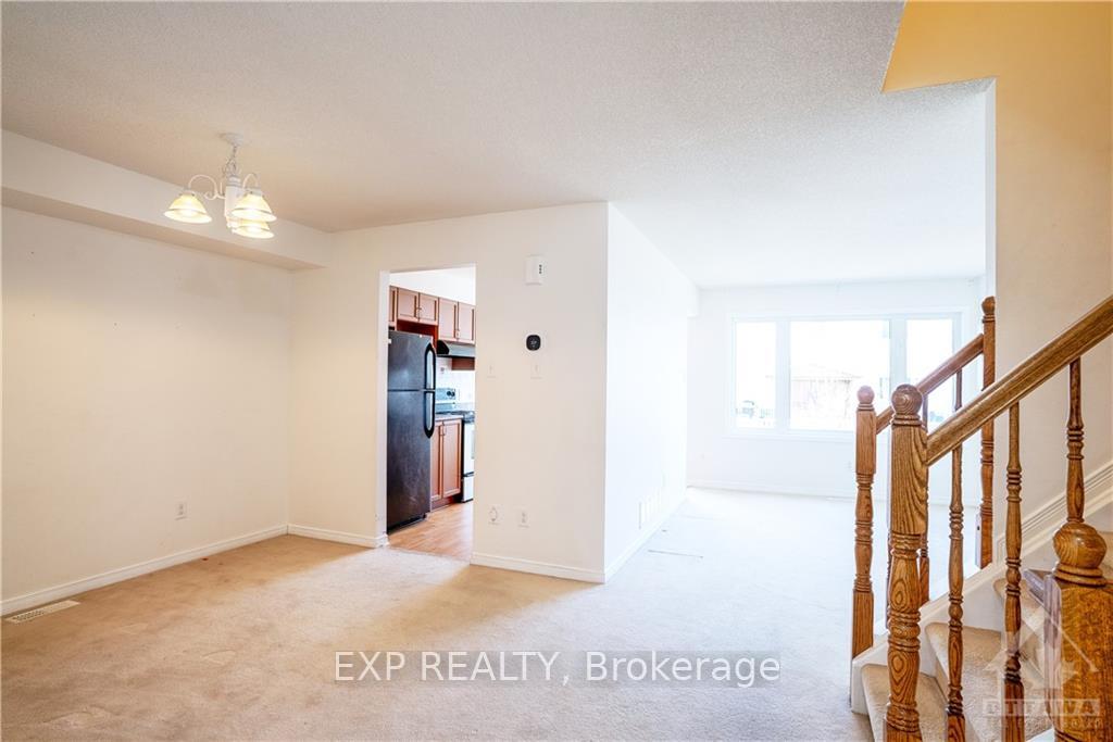 Photo 2 of 970 Klondike Road S, Ottawa, Kanata - Morgan's Grant/South March — HOMEH