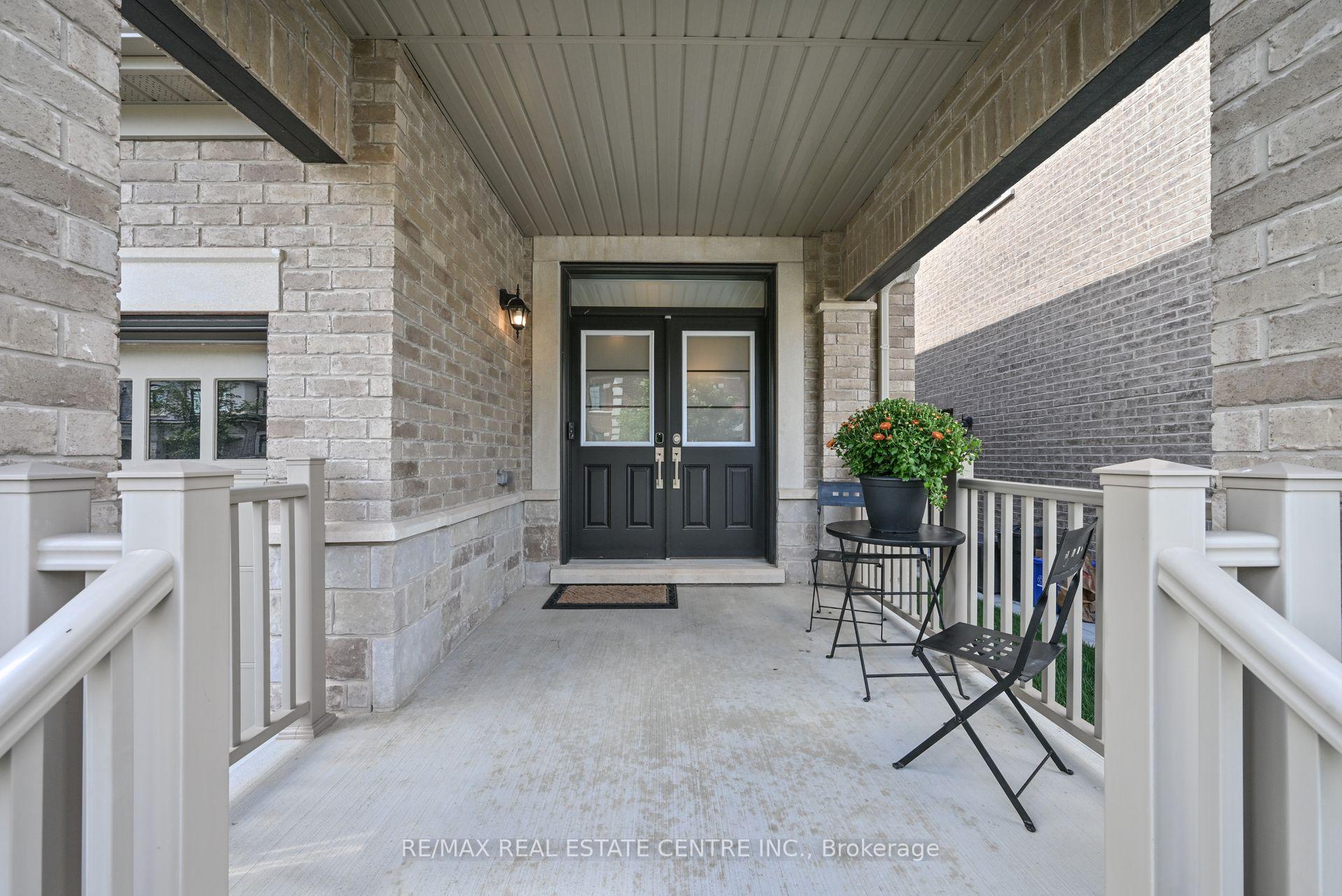 Photo 4 of 1326 Raspberry Terrace, Milton, Ford — HOMEH