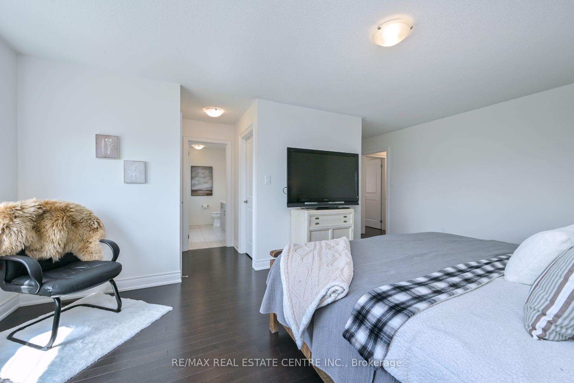 Photo 20 of 1326 Raspberry Terrace, Milton, Ford — HOMEH