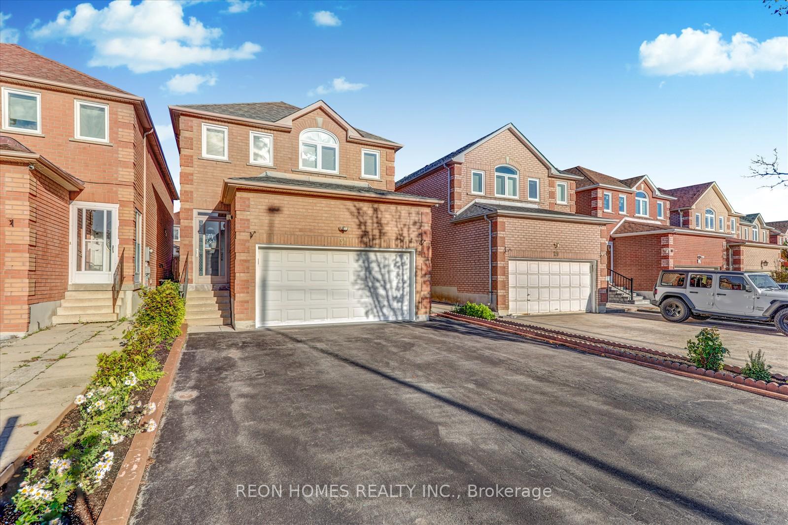 Photo 4 of 31 Sophia Road, Markham, Middlefield — HOMEH