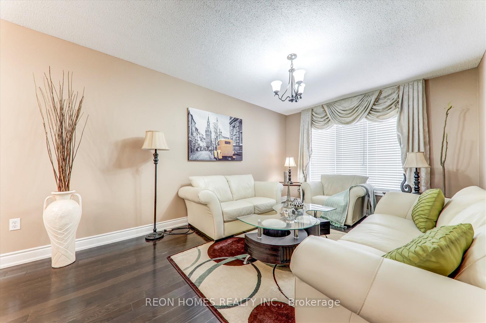 Photo 15 of 31 Sophia Road, Markham, Middlefield — HOMEH